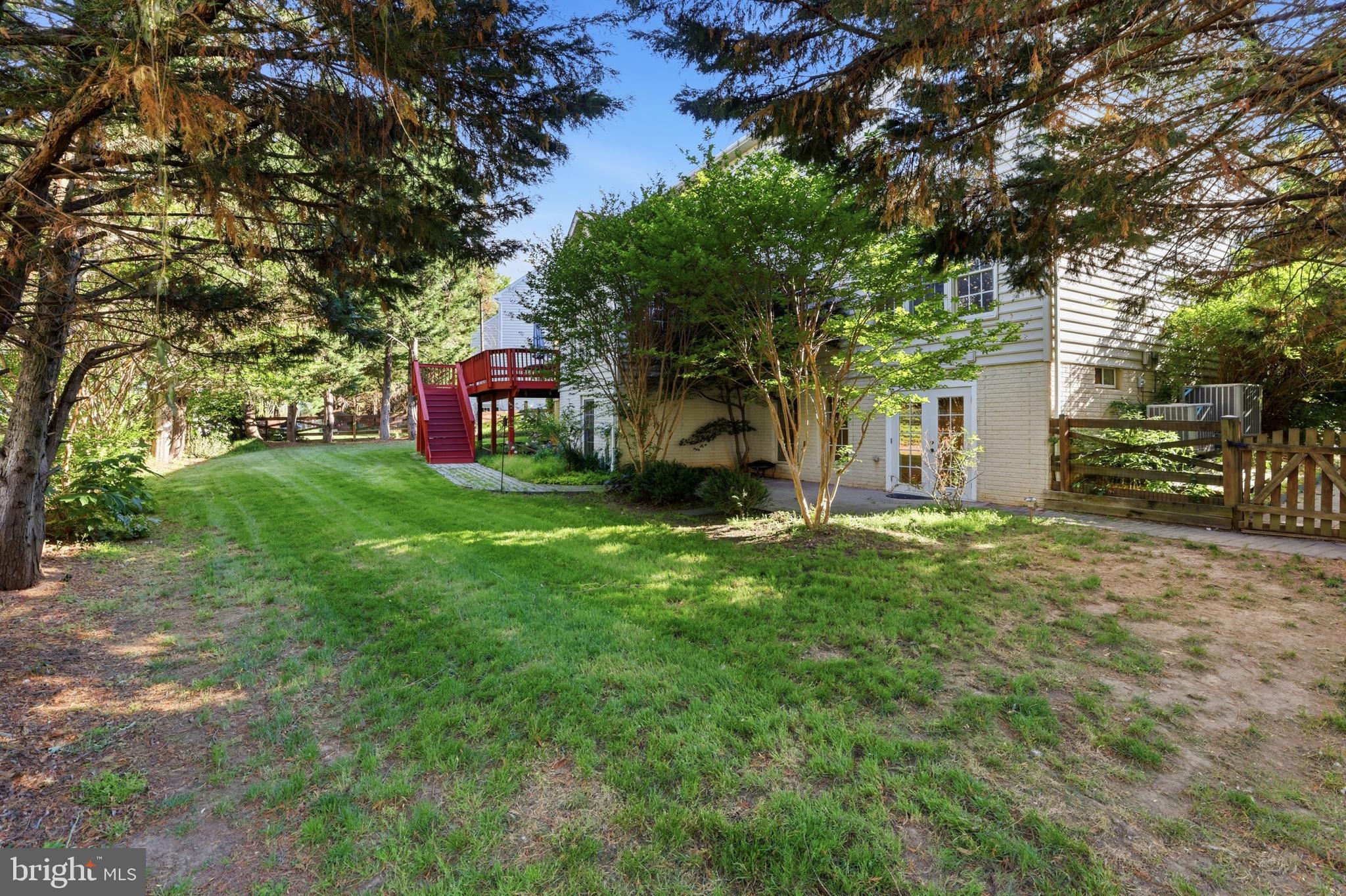 KINGSVIEW VILLAGE - Residential