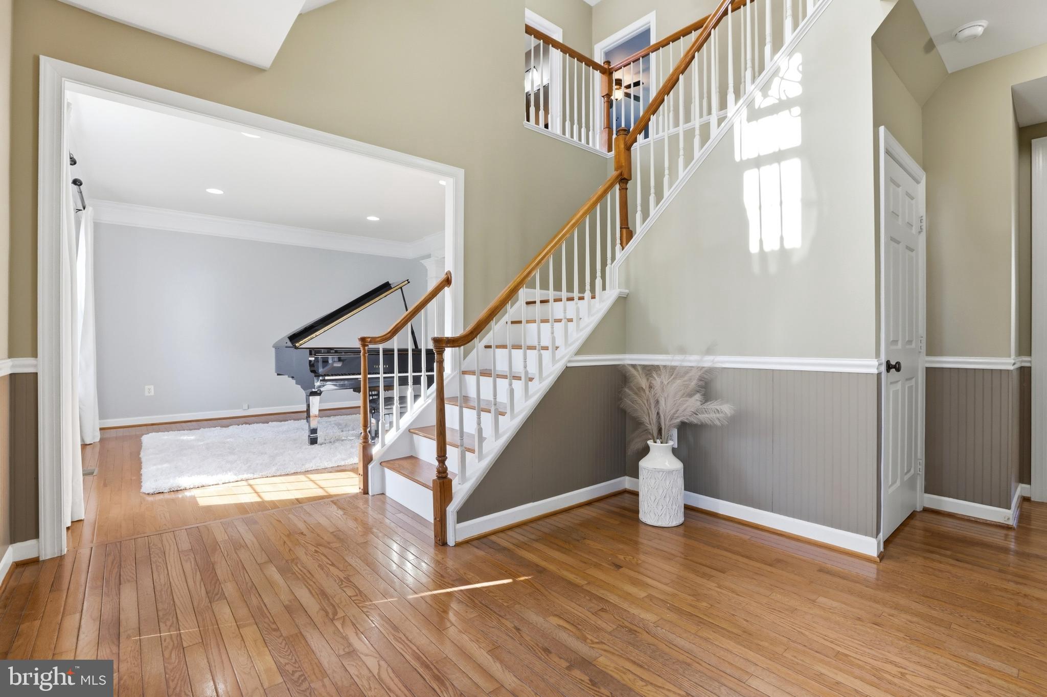 KINGSVIEW VILLAGE - Residential