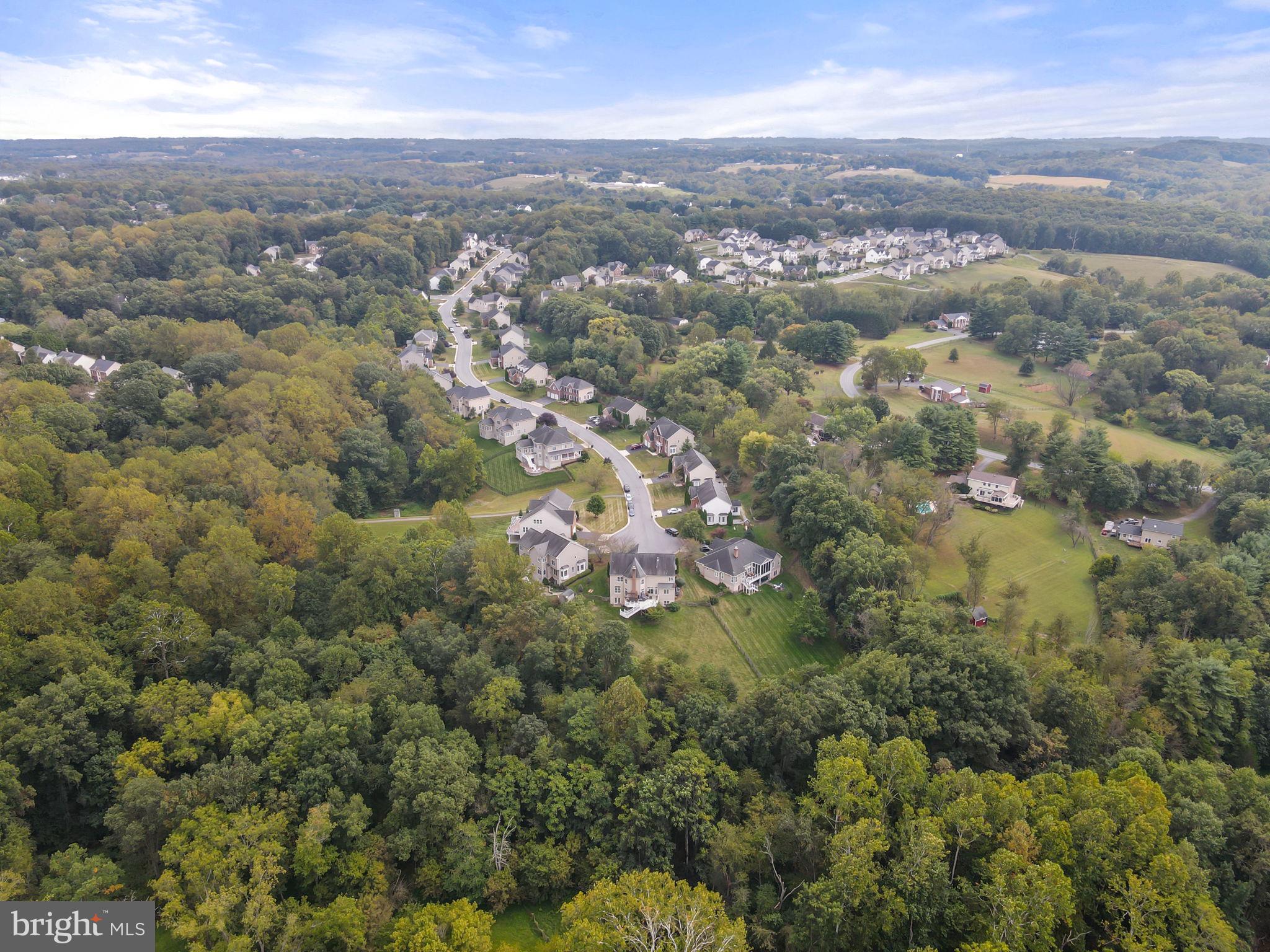 WINDSOR KNOLLS - Residential