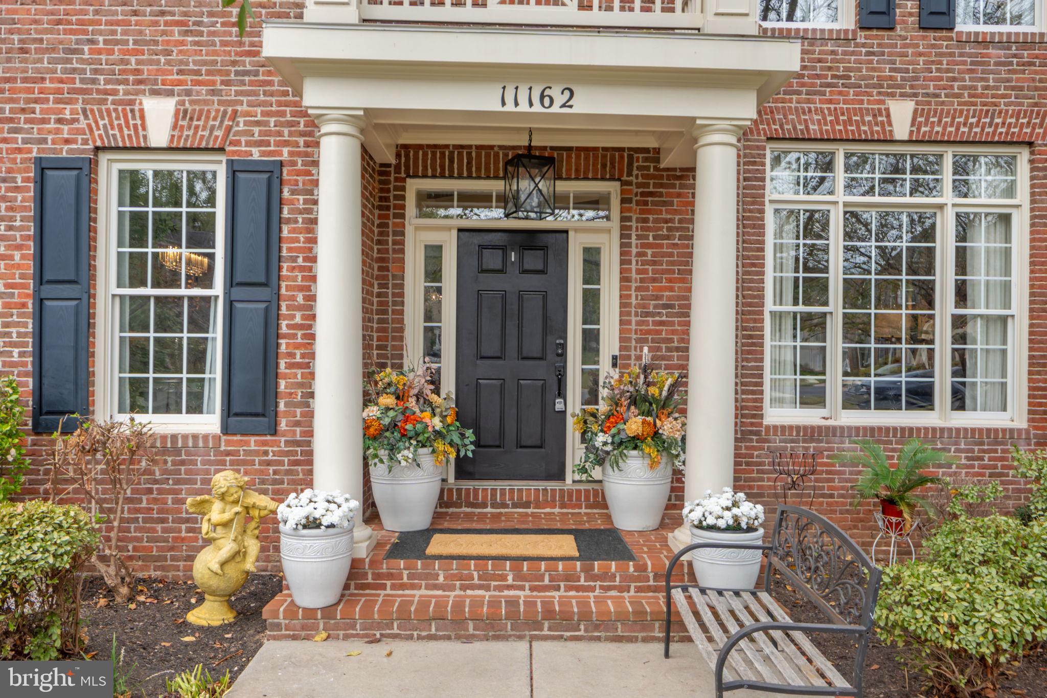 WINDSOR KNOLLS - Residential