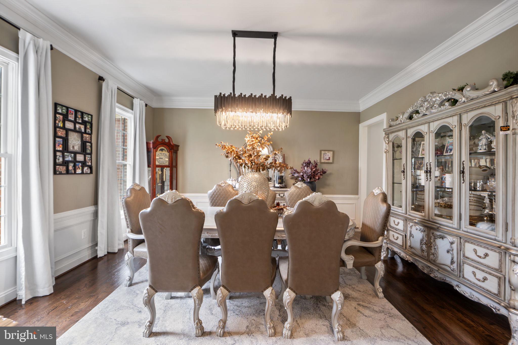 WINDSOR KNOLLS - Residential