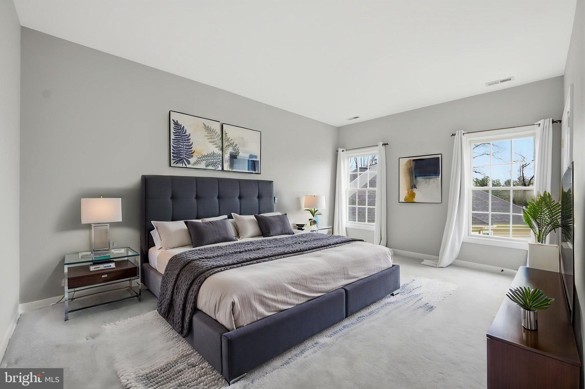 WINDSOR KNOLLS - Residential