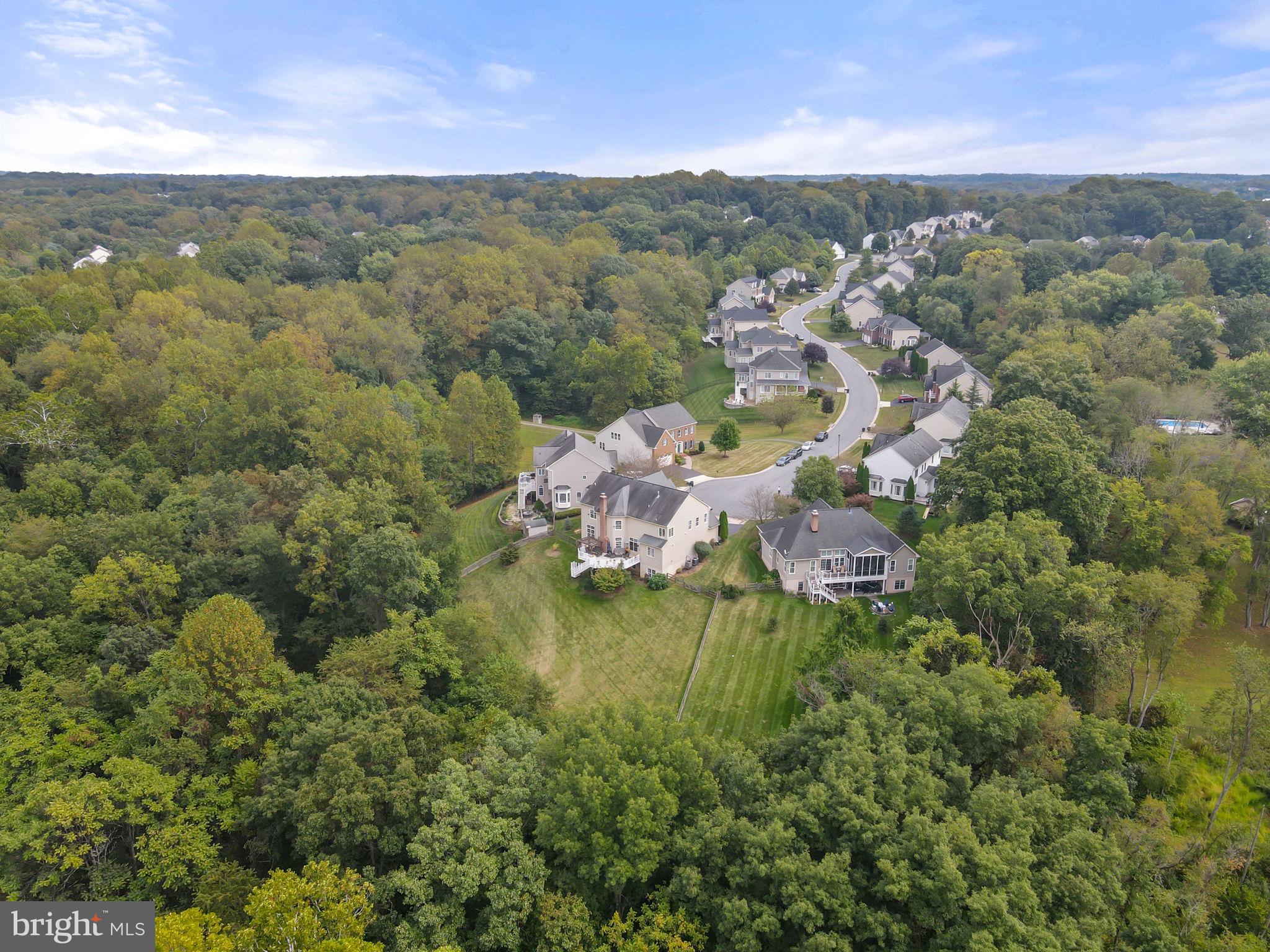 WINDSOR KNOLLS - Residential
