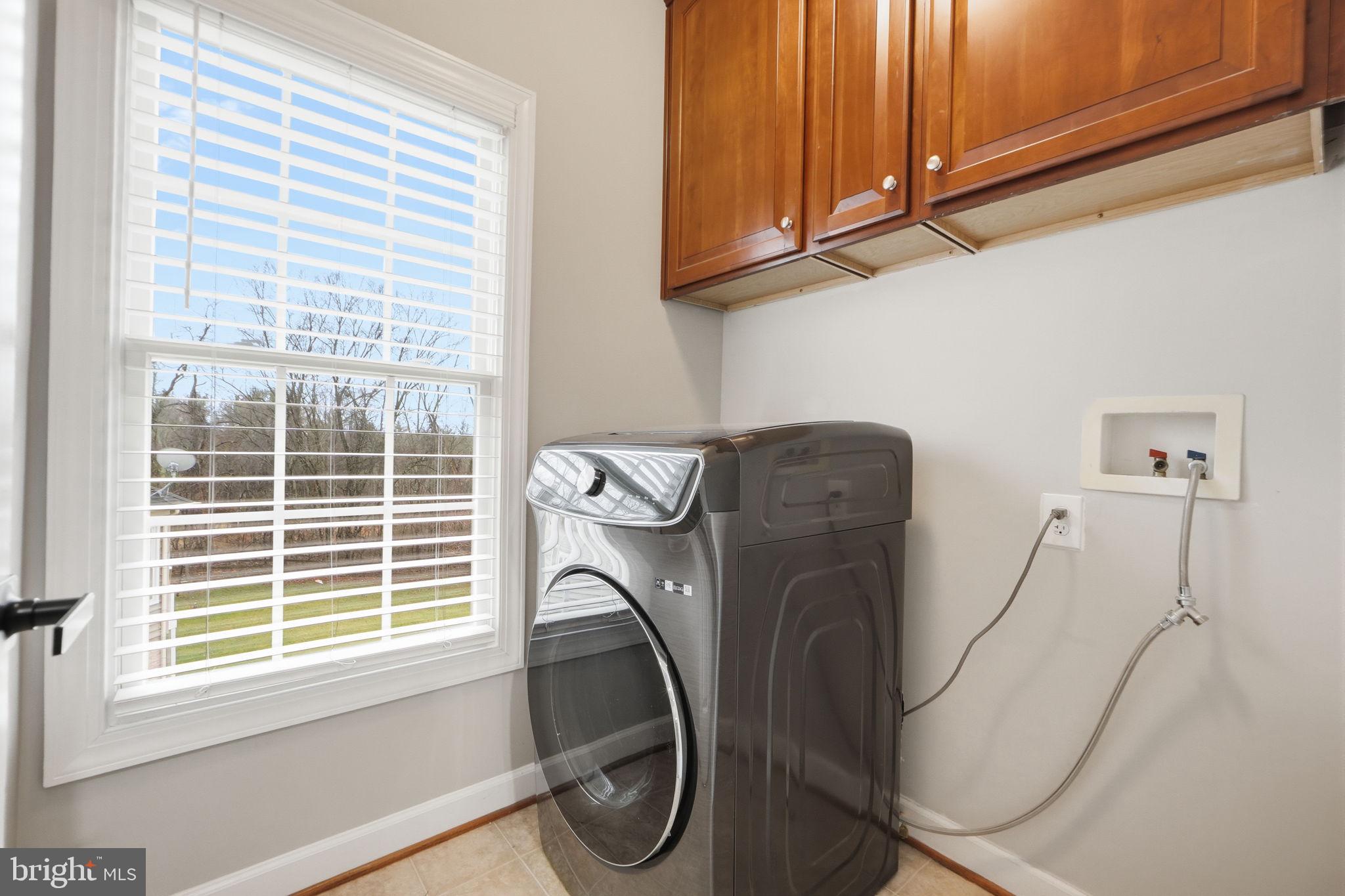 WINDSOR KNOLLS - Residential