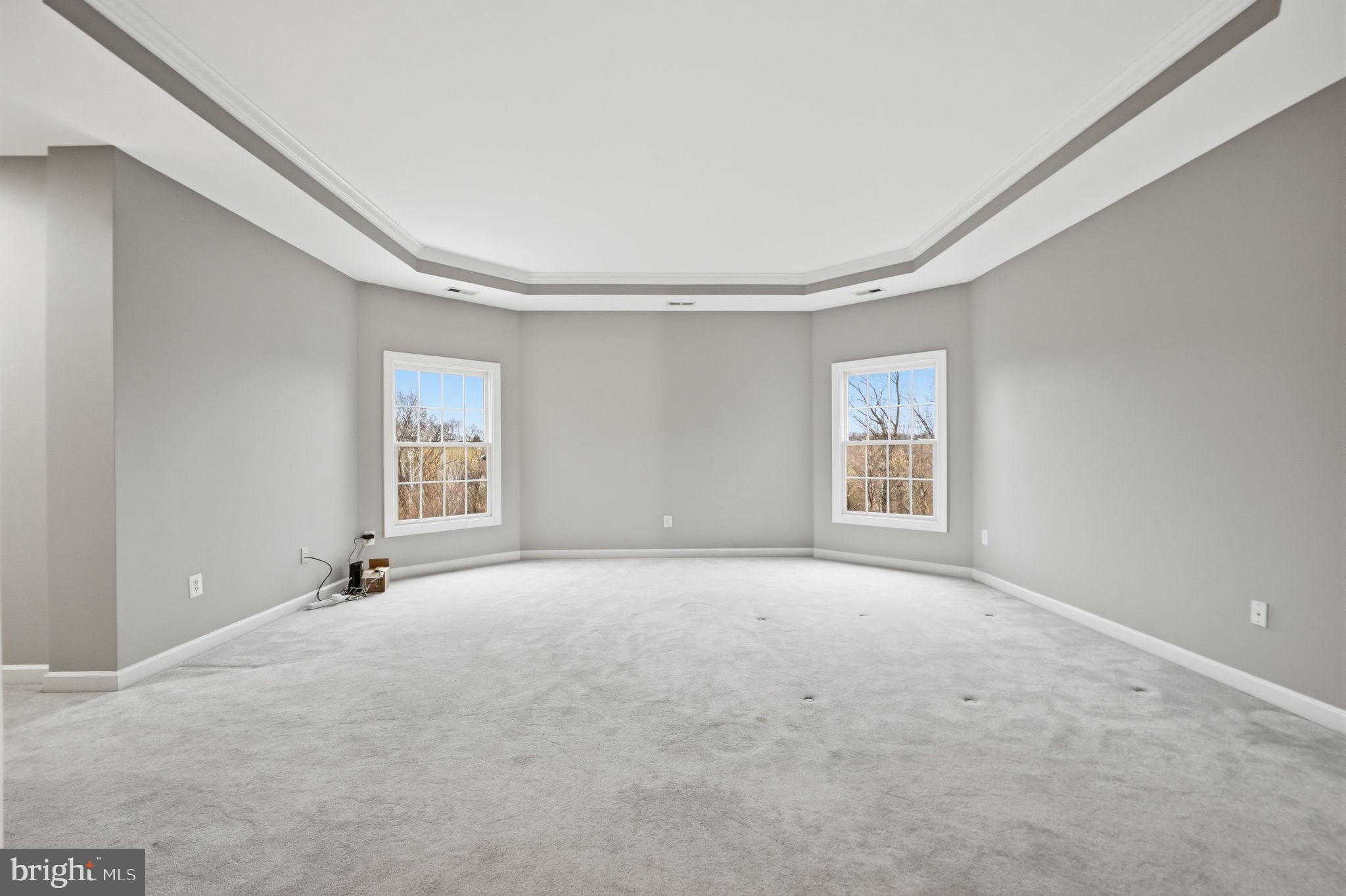 WINDSOR KNOLLS - Residential