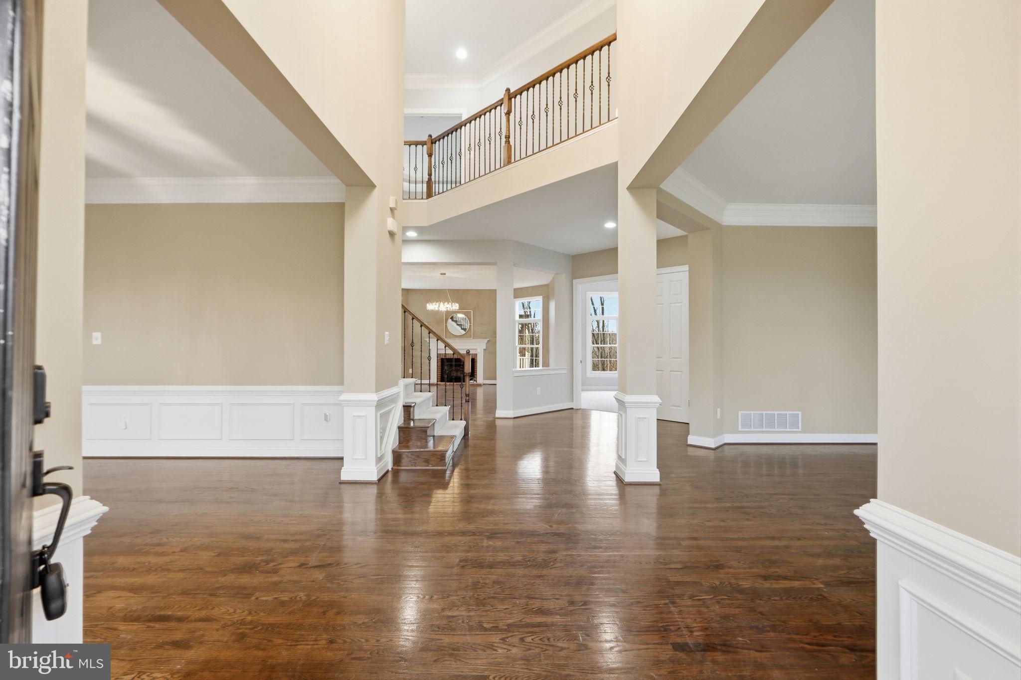 WINDSOR KNOLLS - Residential