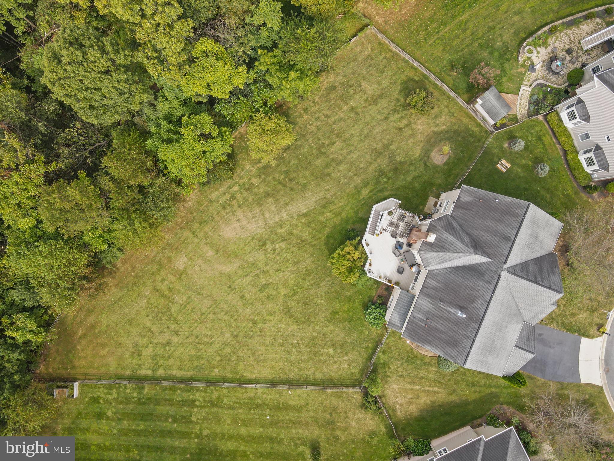 WINDSOR KNOLLS - Residential