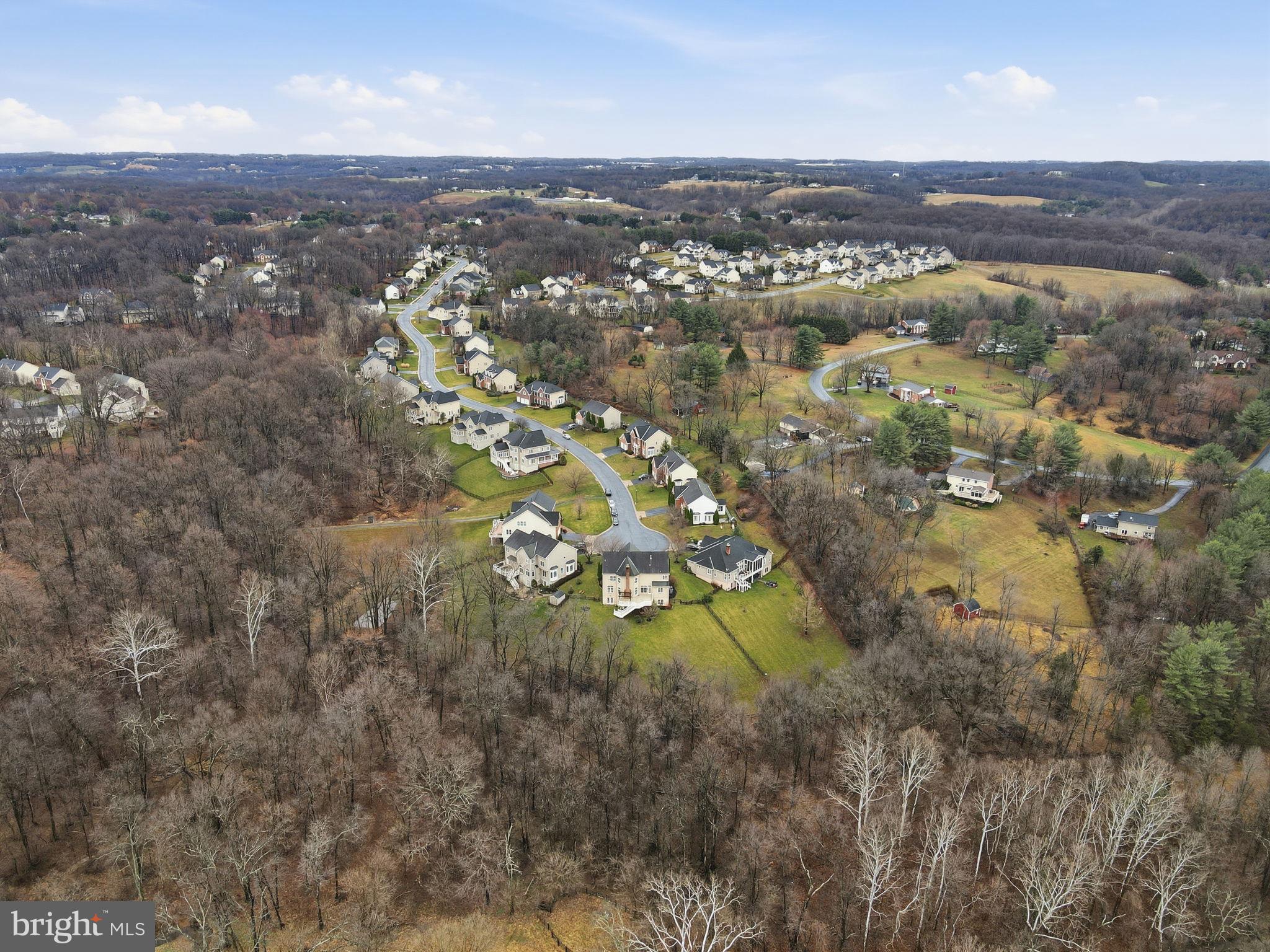 WINDSOR KNOLLS - Residential