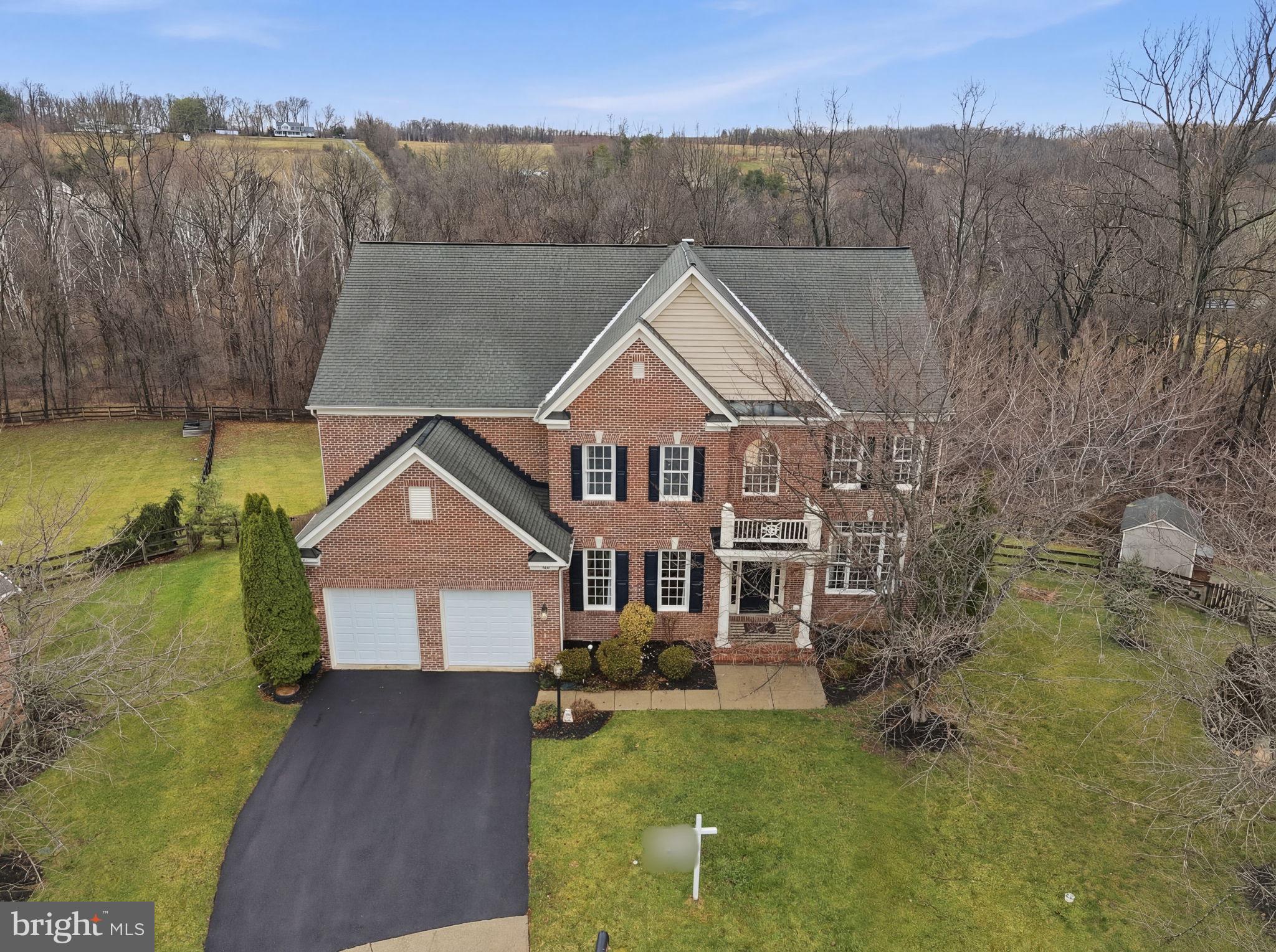 WINDSOR KNOLLS - Residential