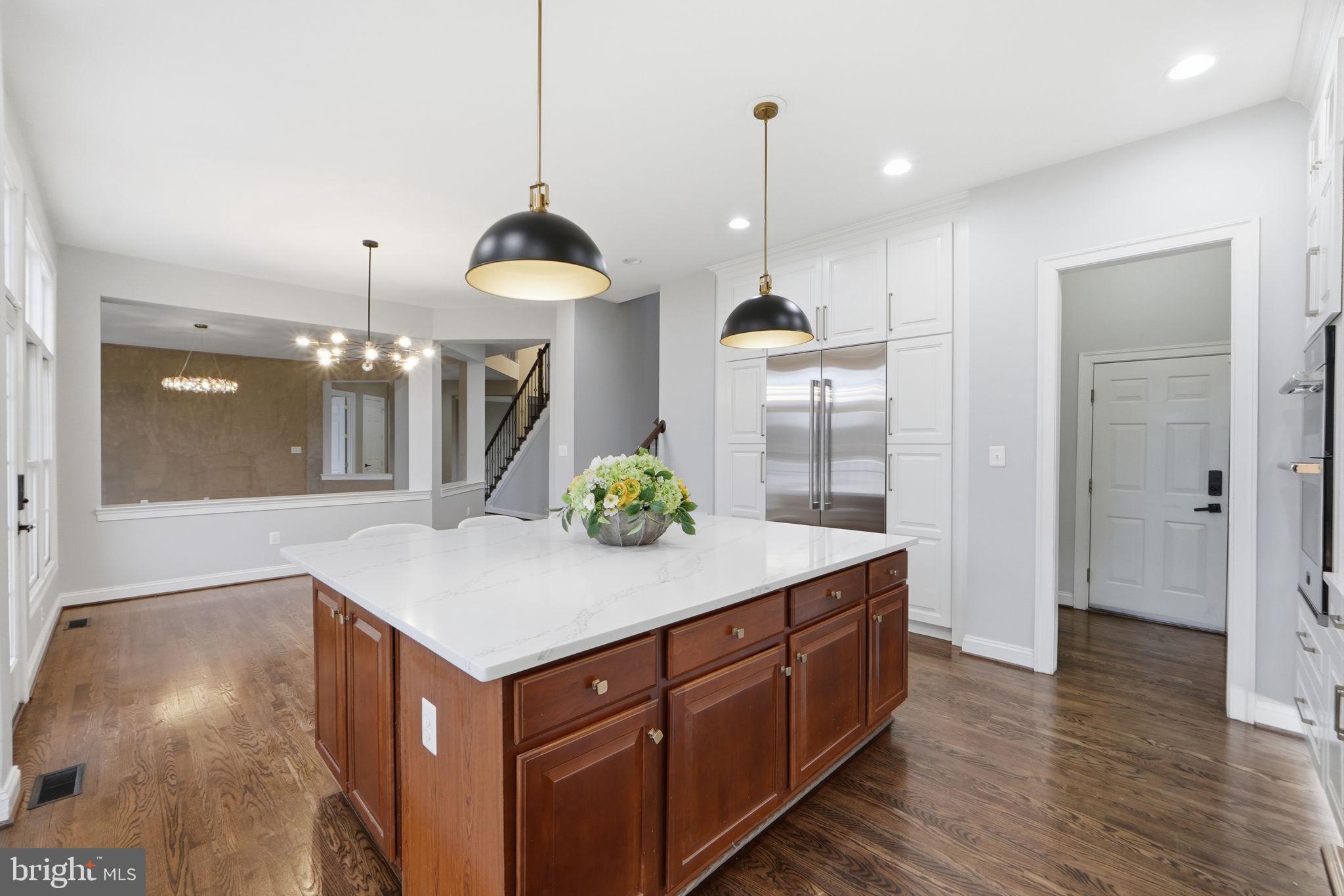 WINDSOR KNOLLS - Residential