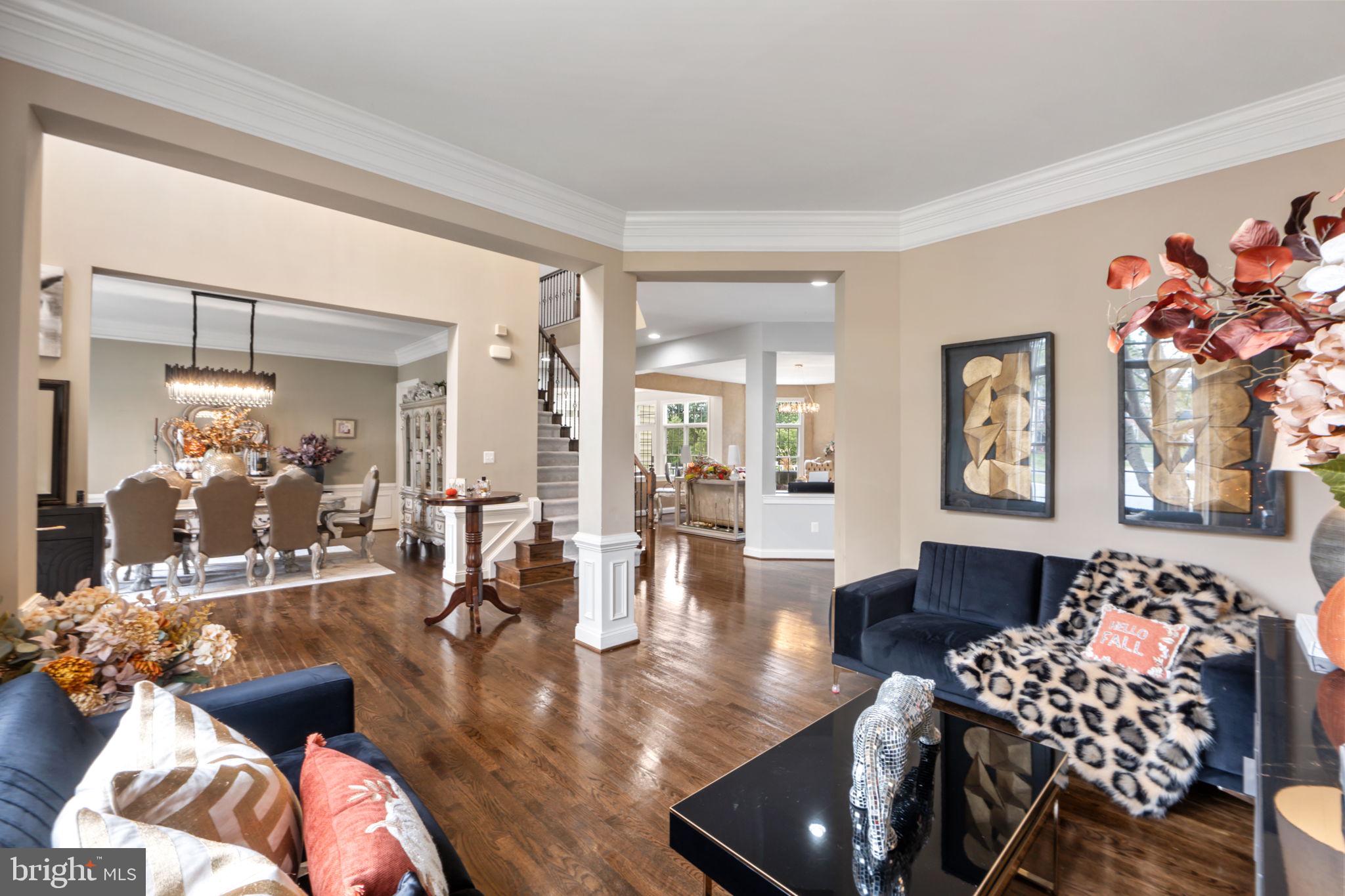 WINDSOR KNOLLS - Residential