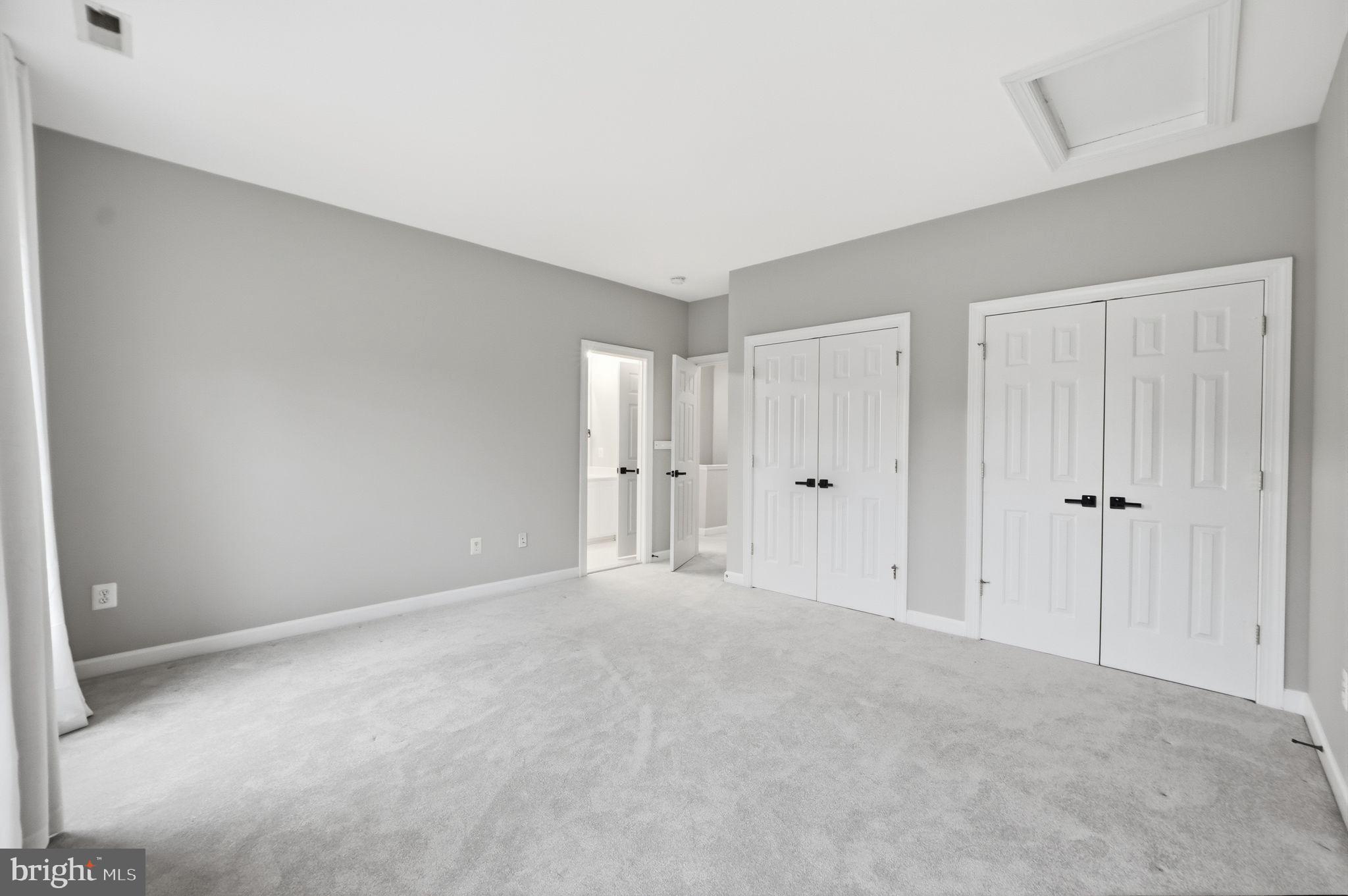 WINDSOR KNOLLS - Residential