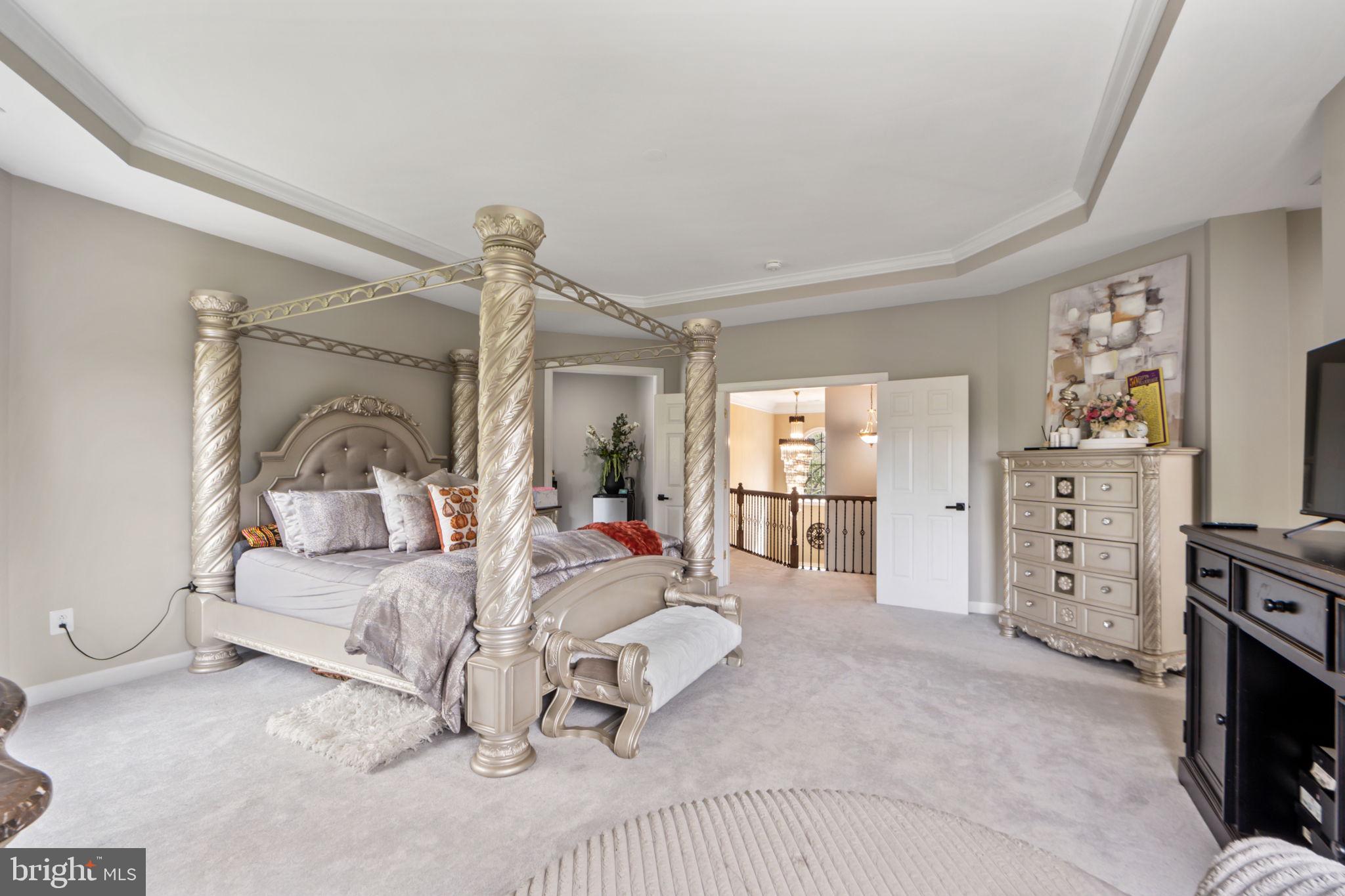 WINDSOR KNOLLS - Residential