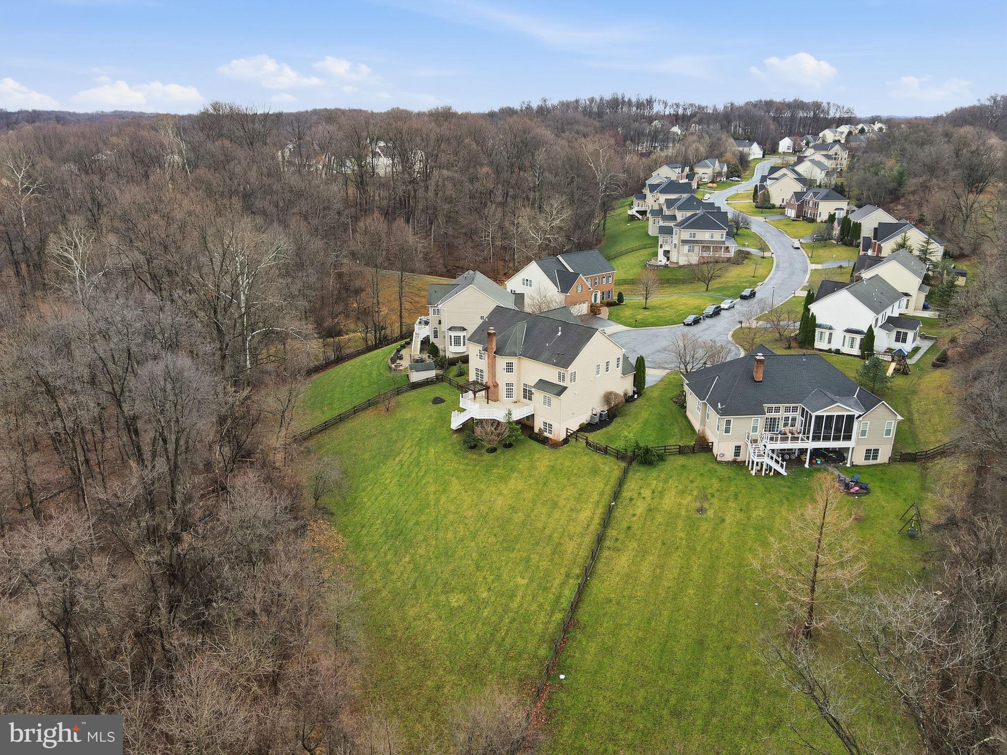 WINDSOR KNOLLS - Residential