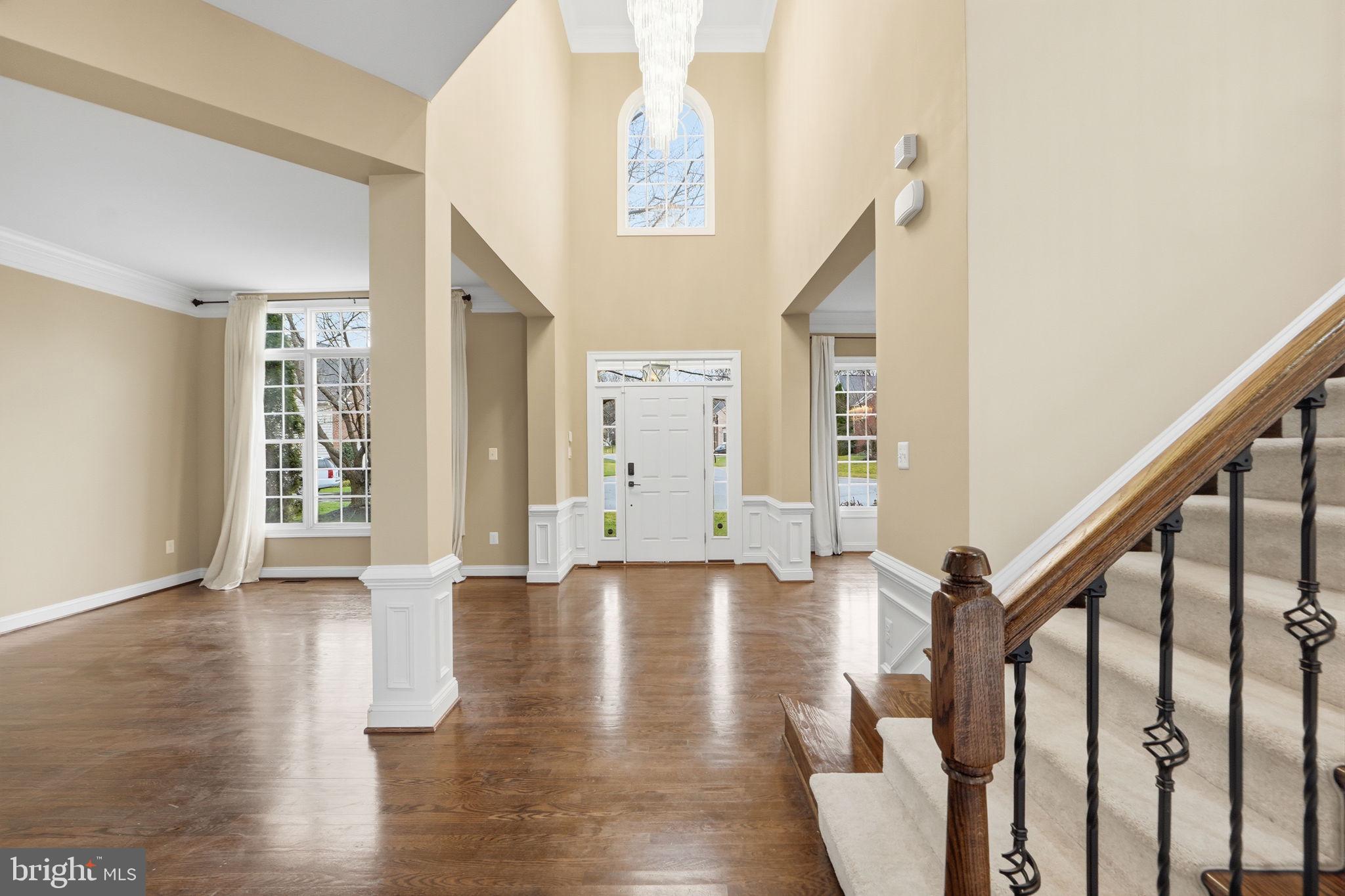 WINDSOR KNOLLS - Residential