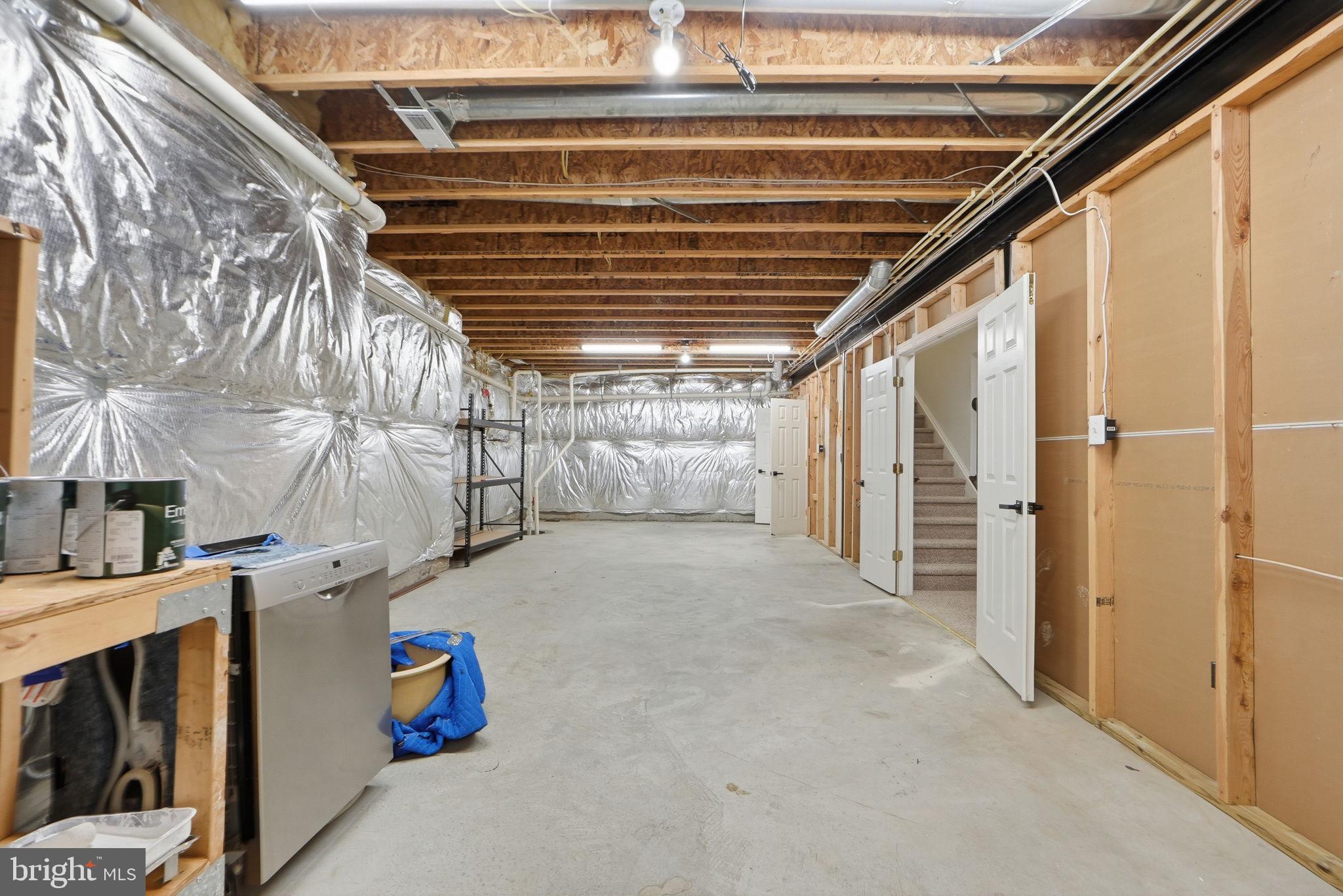 WINDSOR KNOLLS - Residential