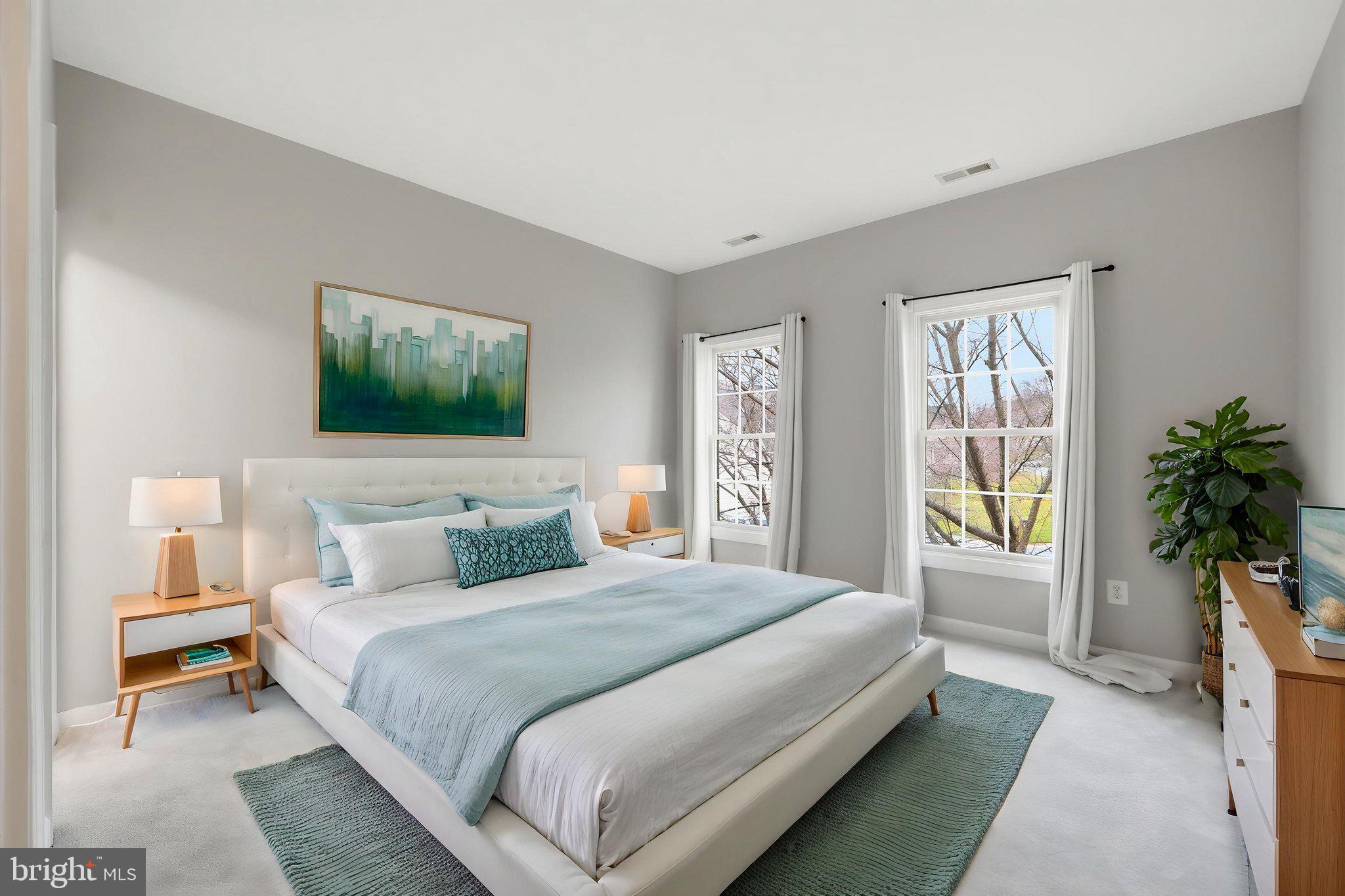 WINDSOR KNOLLS - Residential