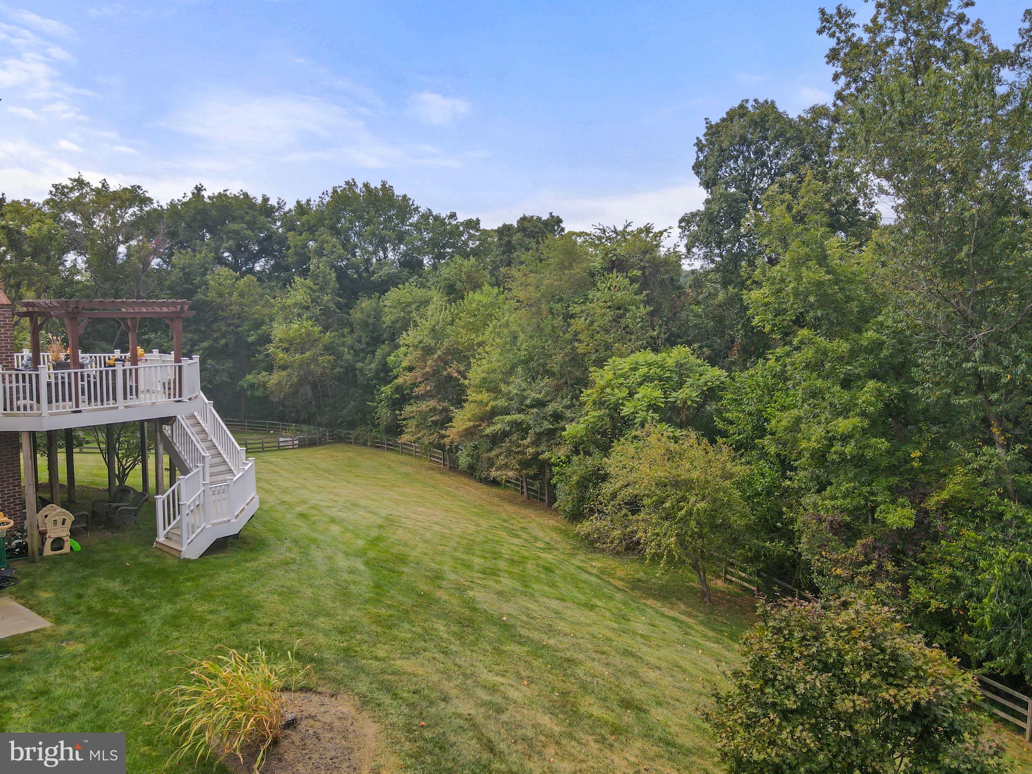 WINDSOR KNOLLS - Residential