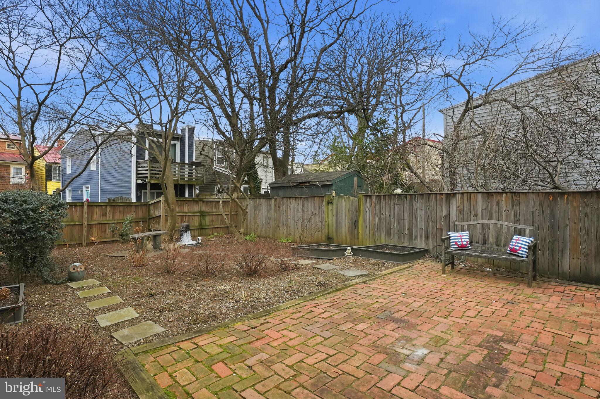 HISTORIC DISTRICT - Residential