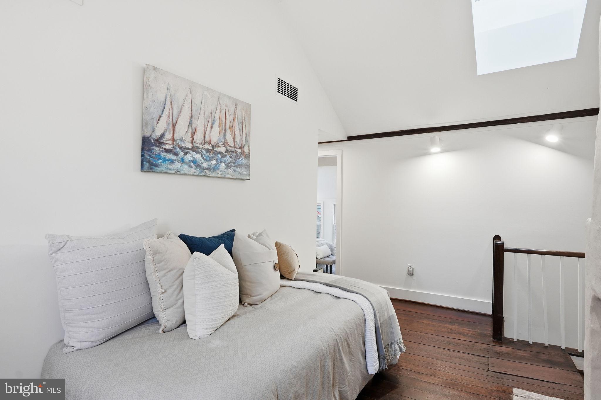 HISTORIC DISTRICT - Residential