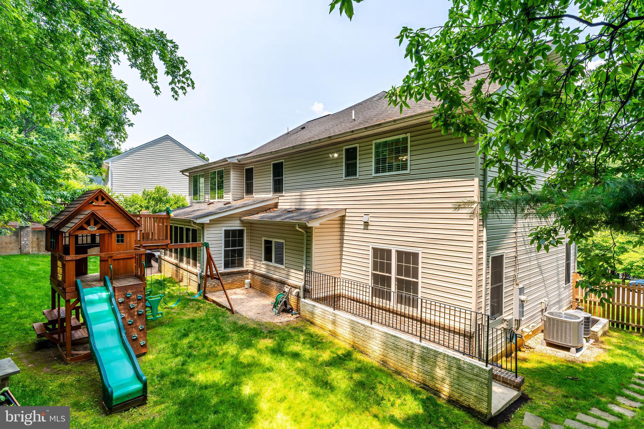 POPLAR HEIGHTS - Residential