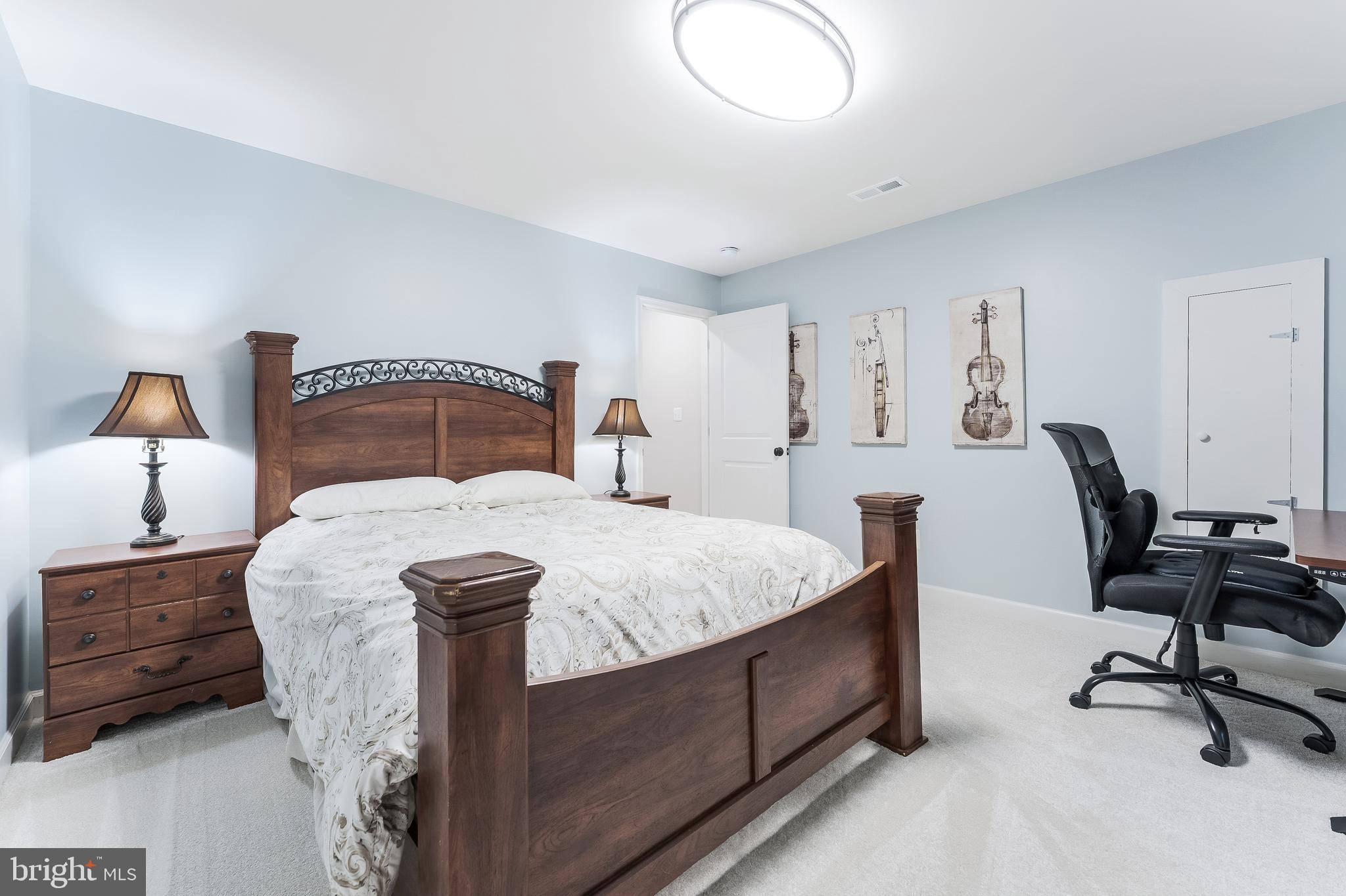 POPLAR HEIGHTS - Residential