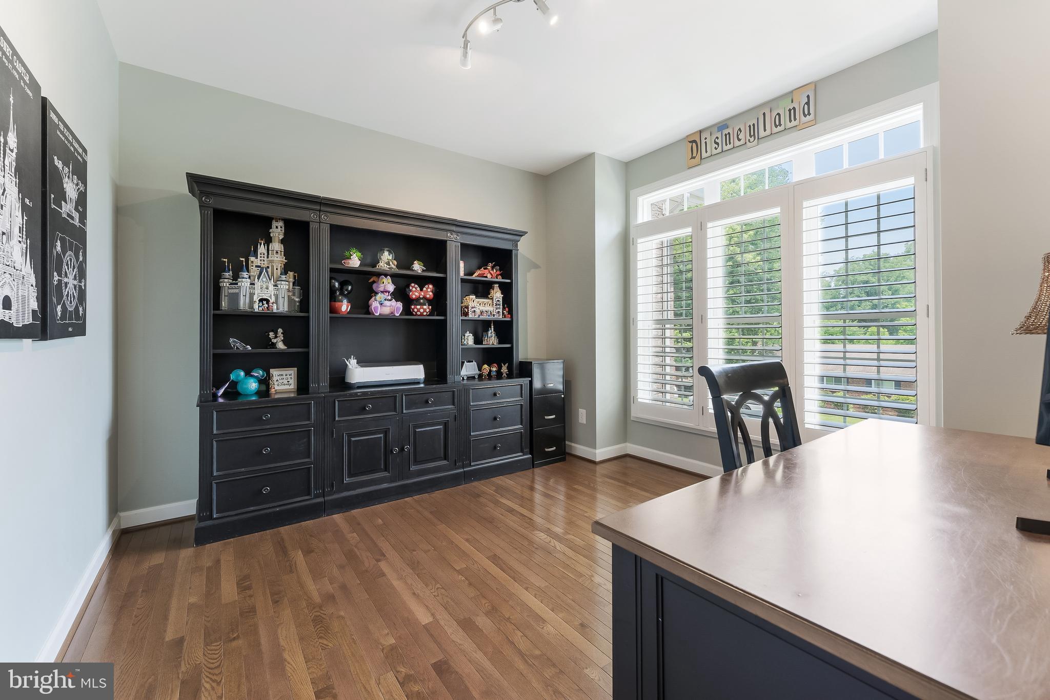 POPLAR HEIGHTS - Residential