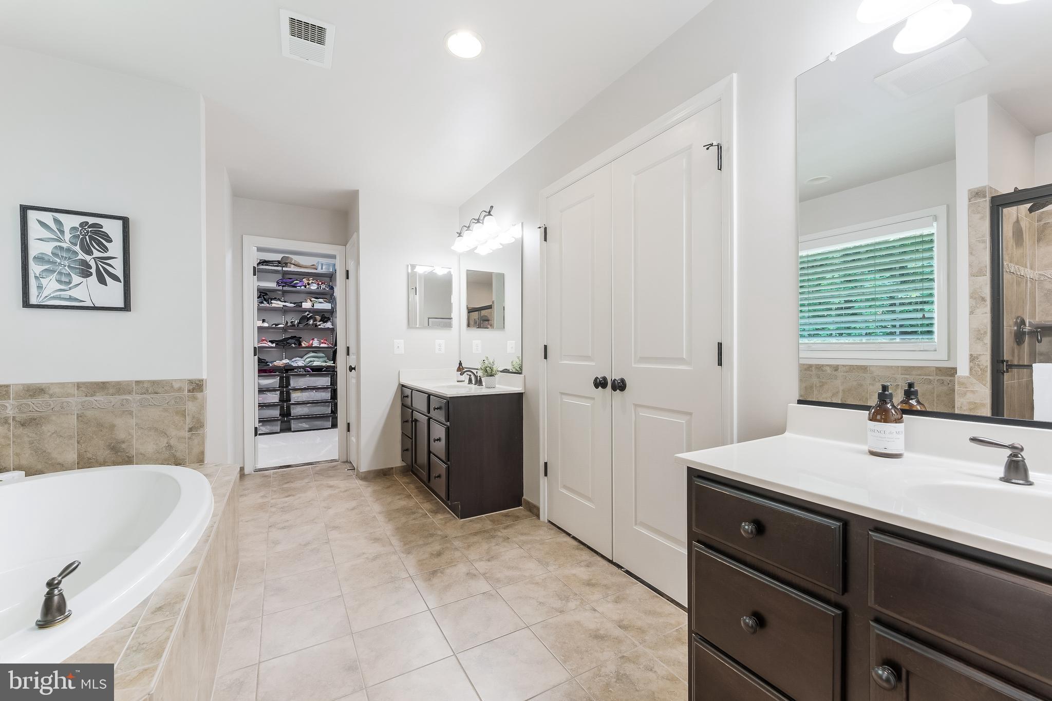 POPLAR HEIGHTS - Residential