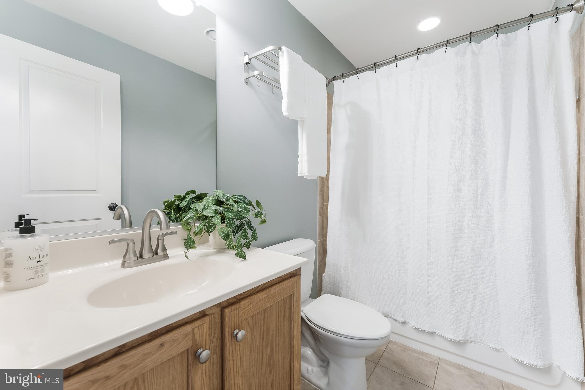 POPLAR HEIGHTS - Residential