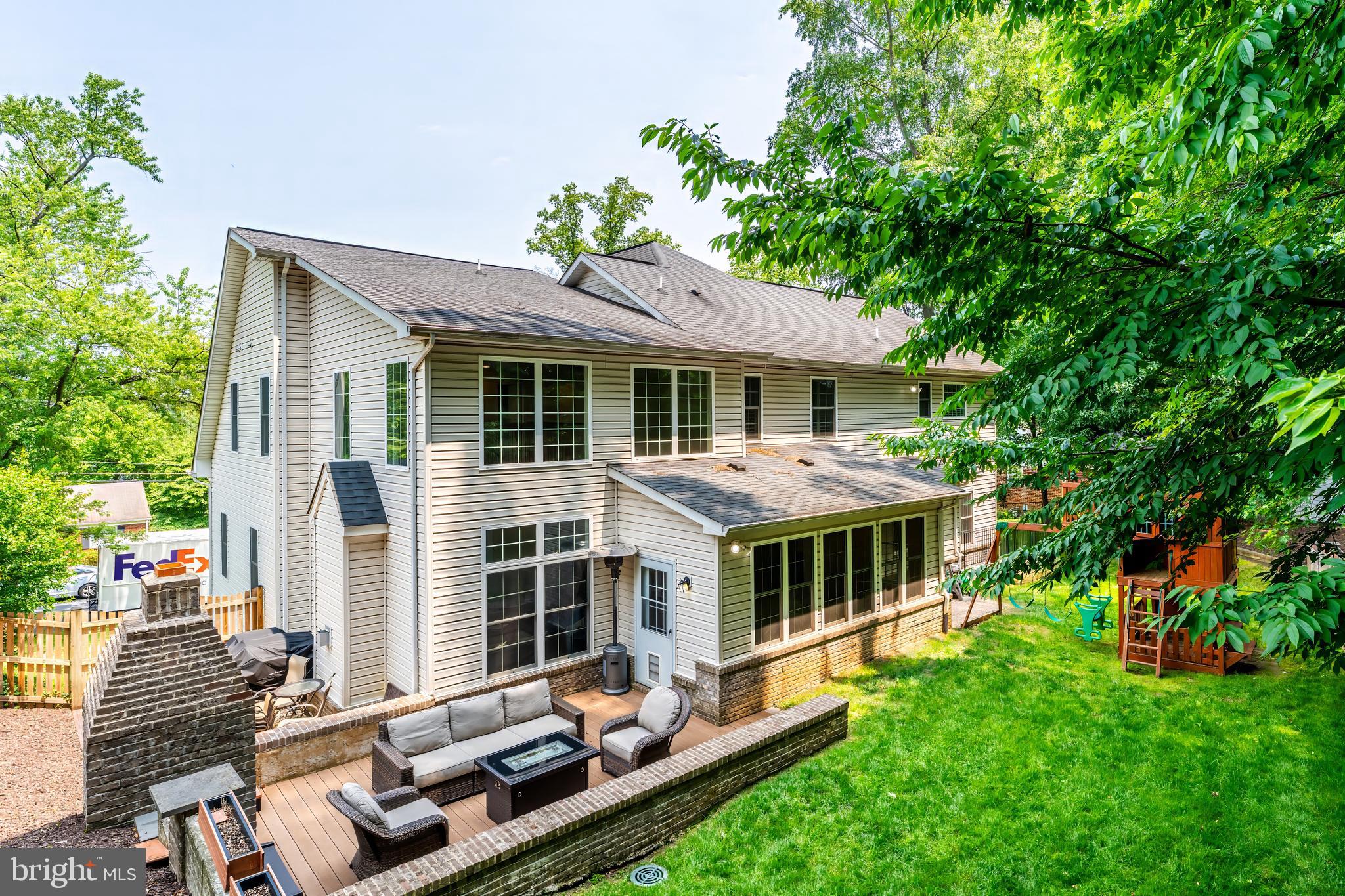 POPLAR HEIGHTS - Residential