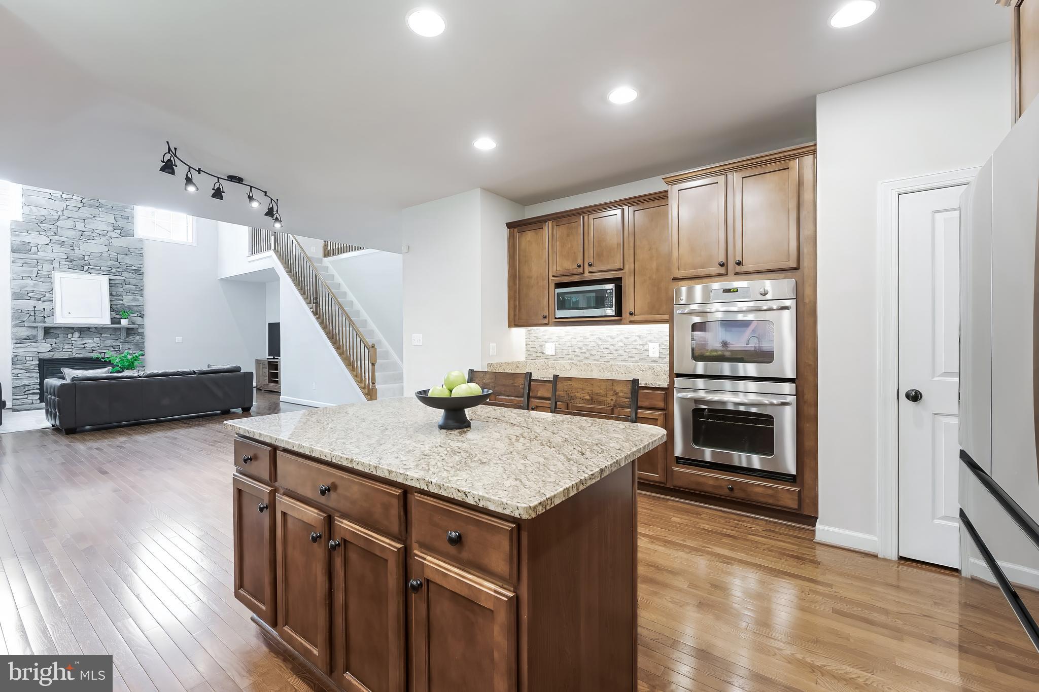 POPLAR HEIGHTS - Residential