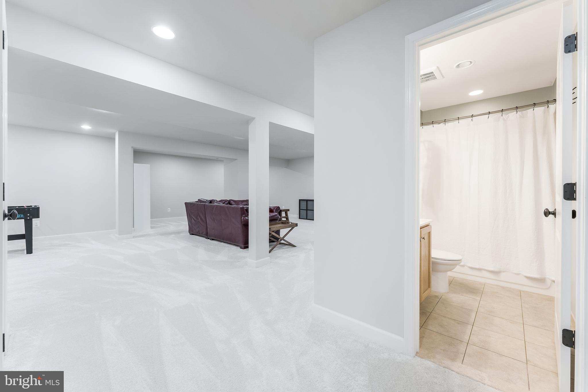 POPLAR HEIGHTS - Residential