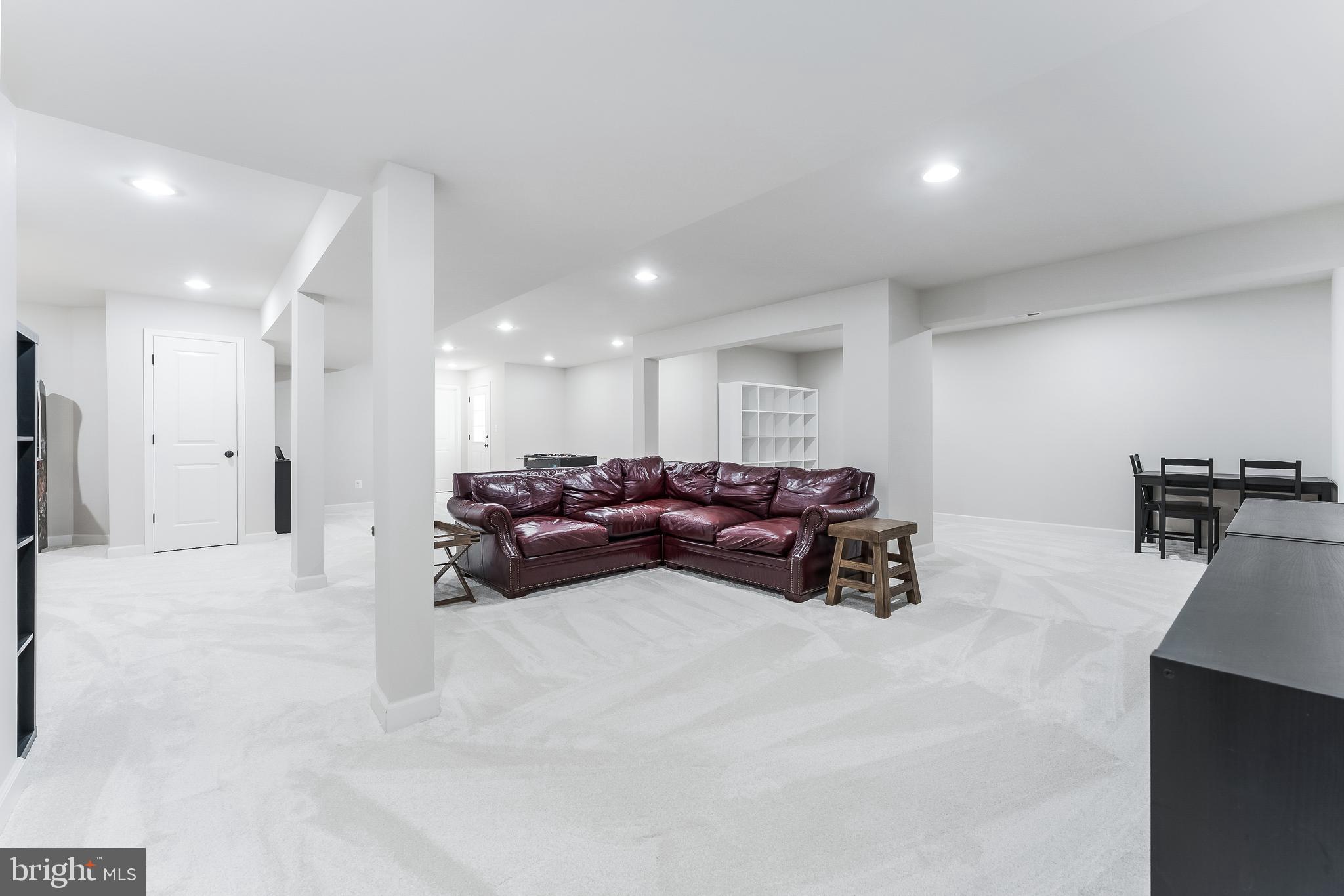 POPLAR HEIGHTS - Residential