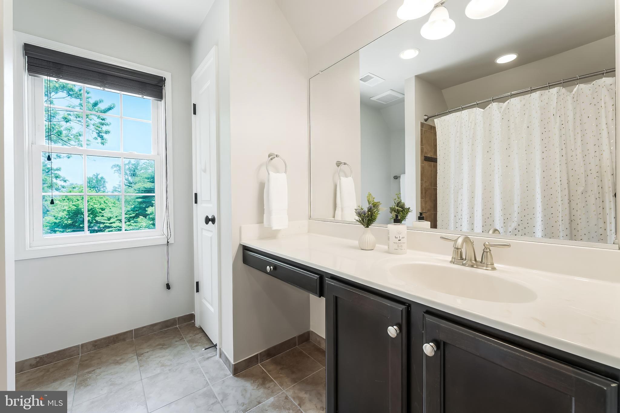 POPLAR HEIGHTS - Residential