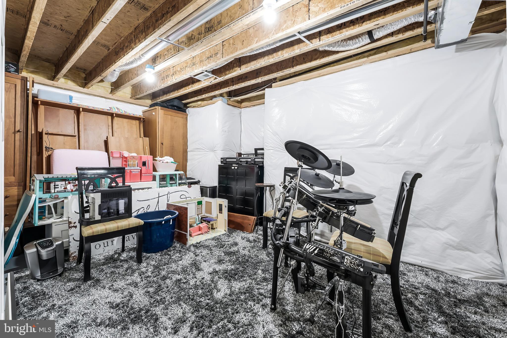 POPLAR HEIGHTS - Residential