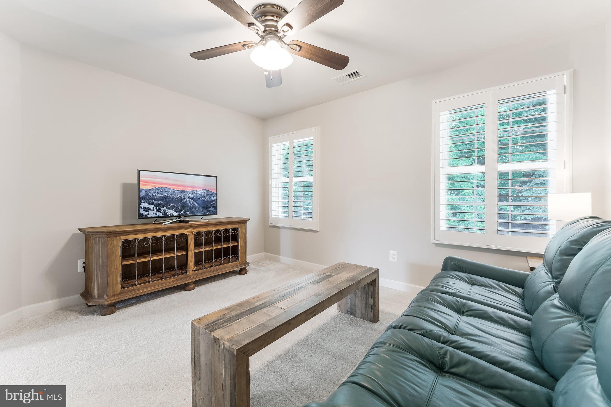 POPLAR HEIGHTS - Residential