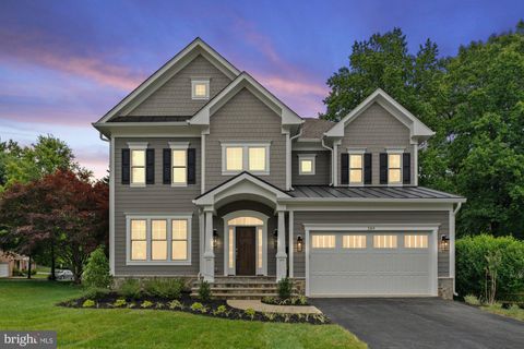Homes For Sale - 603 Valley Drive<br/> VIENNA, VA 22180