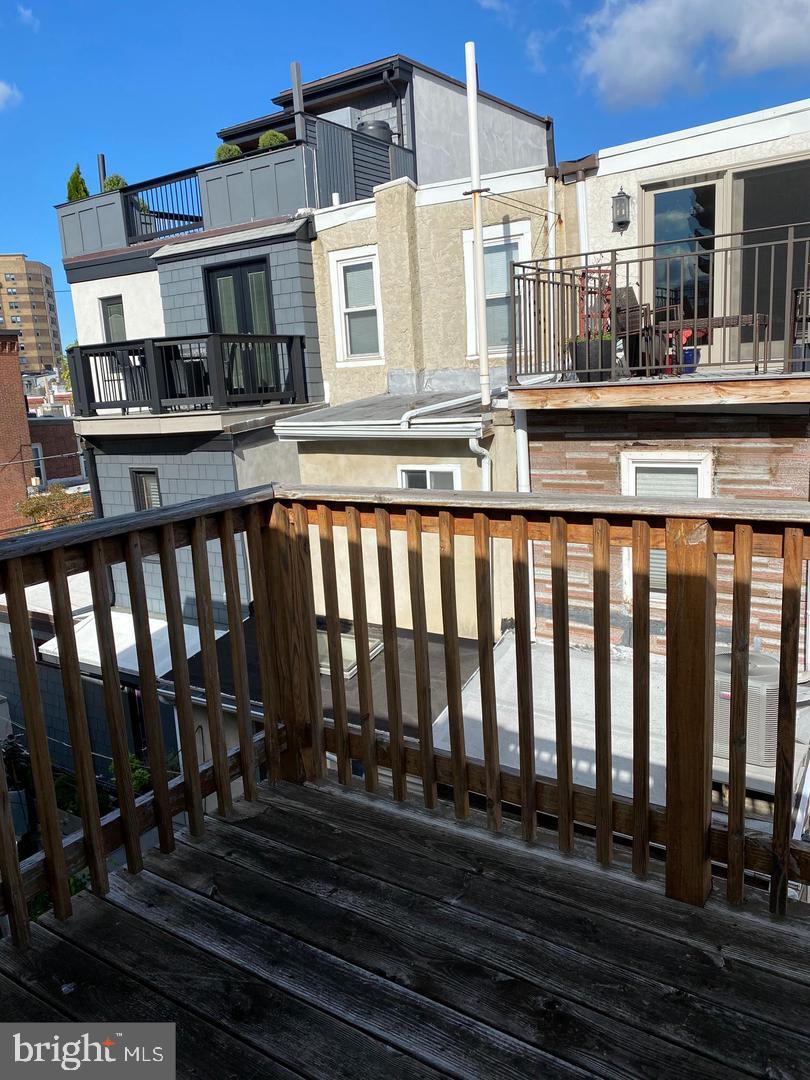 ART MUSEUM AREA - Residential Lease