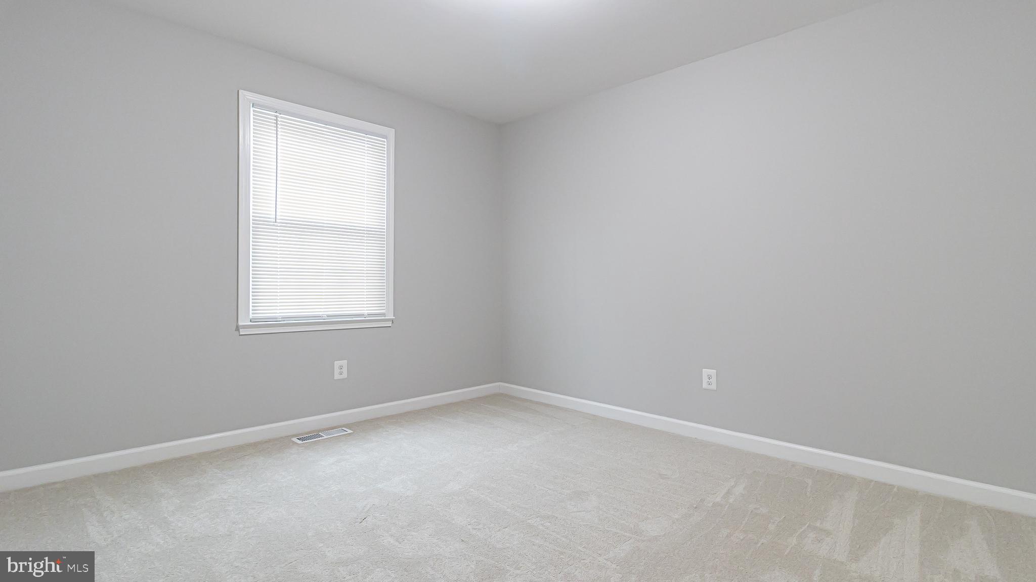 CARDINAL SQUARE - Residential