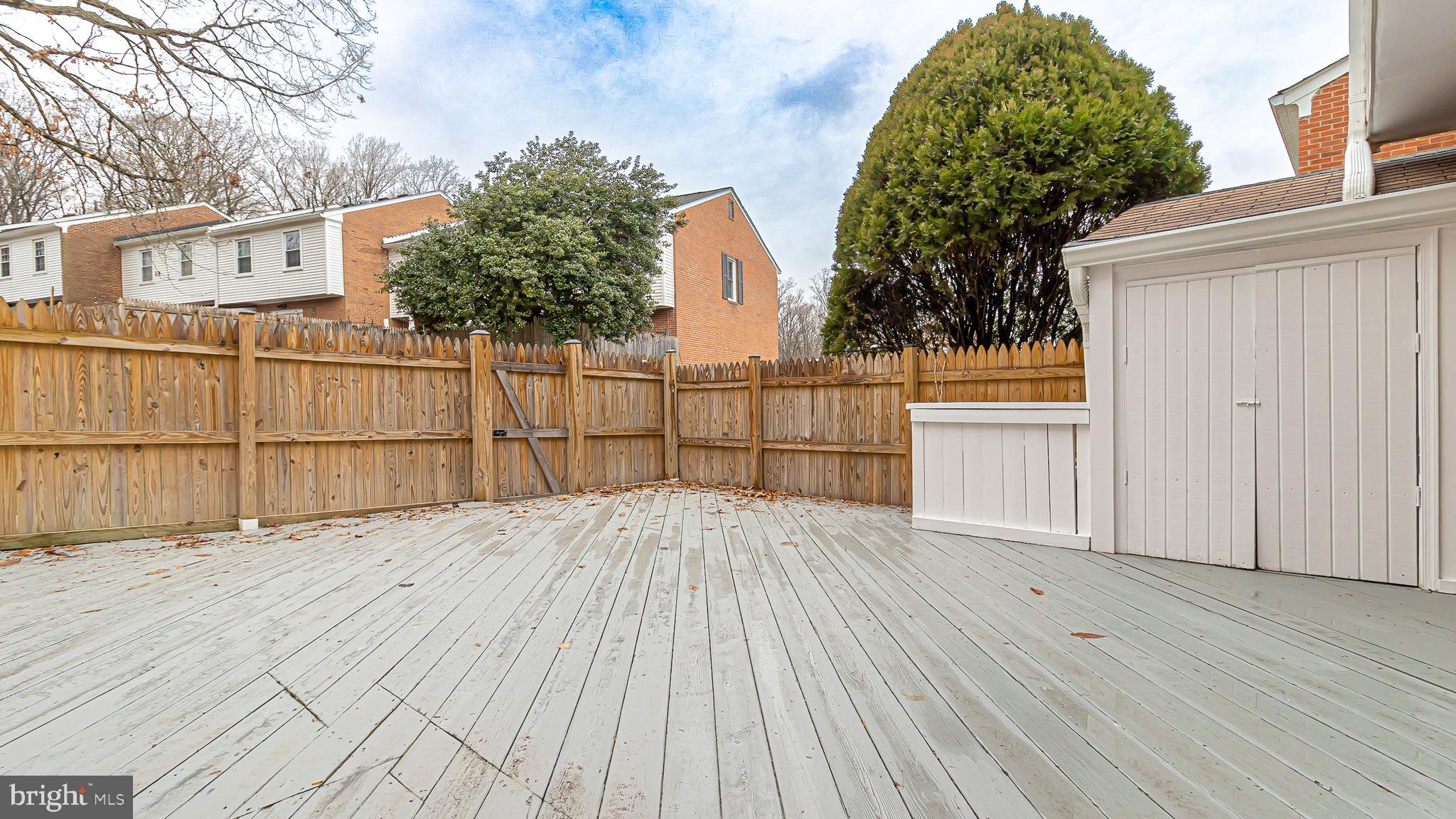 CARDINAL SQUARE - Residential