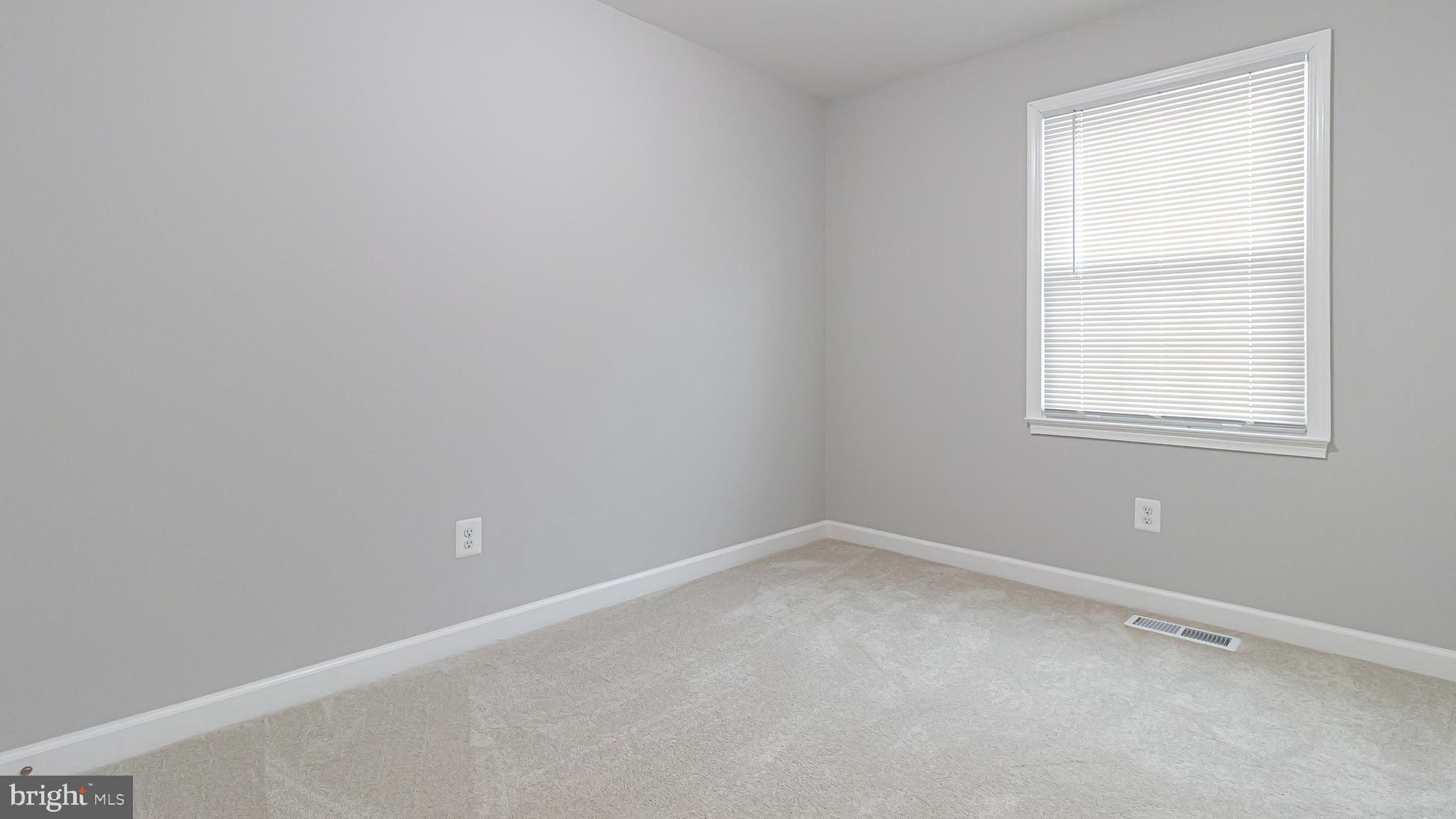 CARDINAL SQUARE - Residential