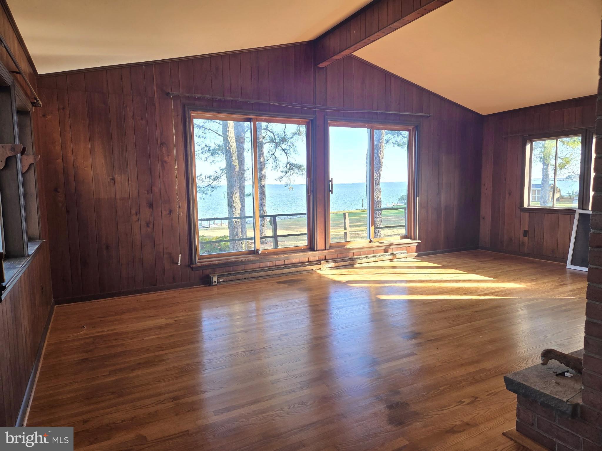 TILGHMAN ISLAND - Residential