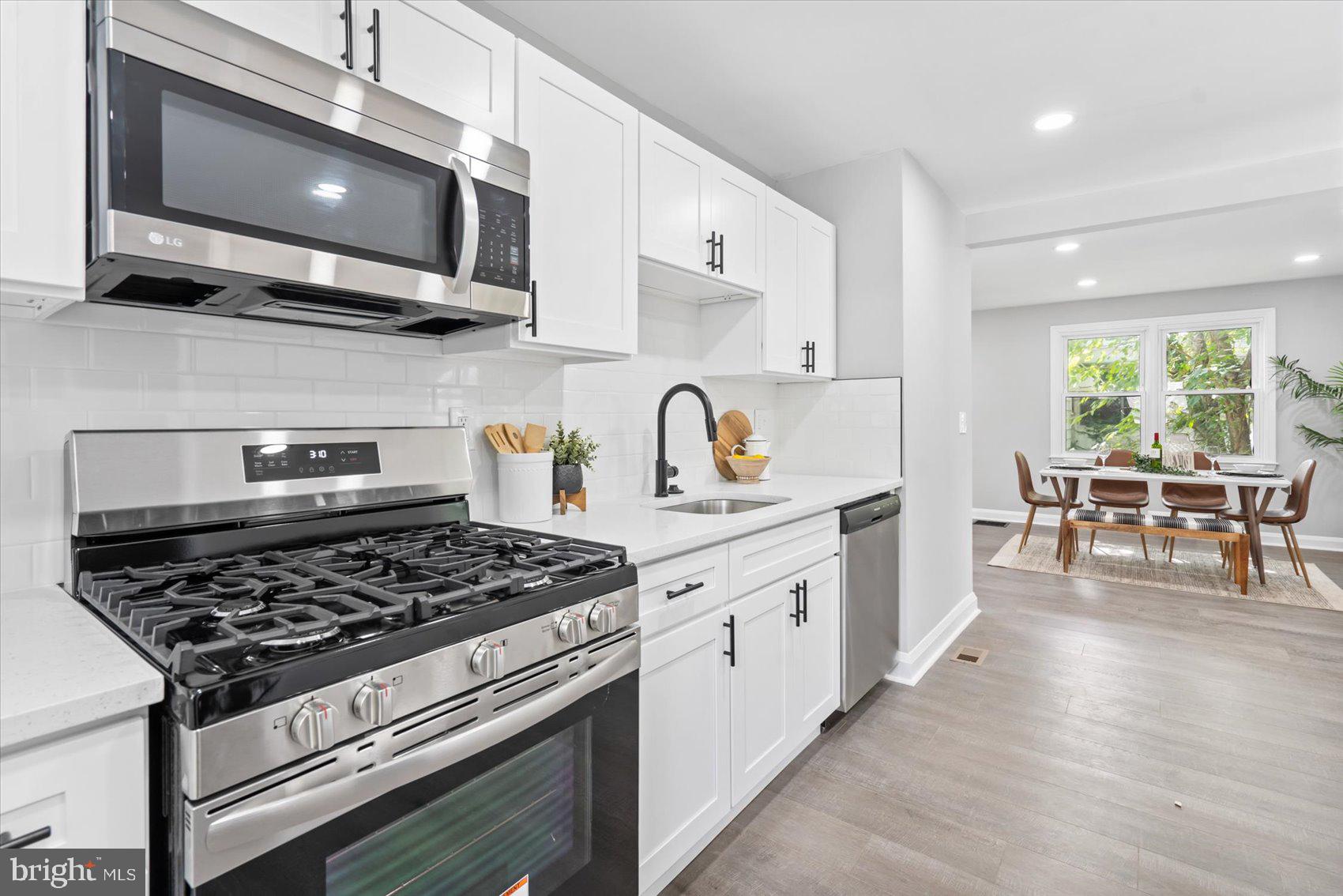 TAYLOR HEIGHTS - Residential