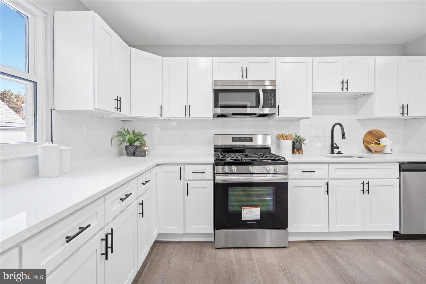 TAYLOR HEIGHTS - Residential