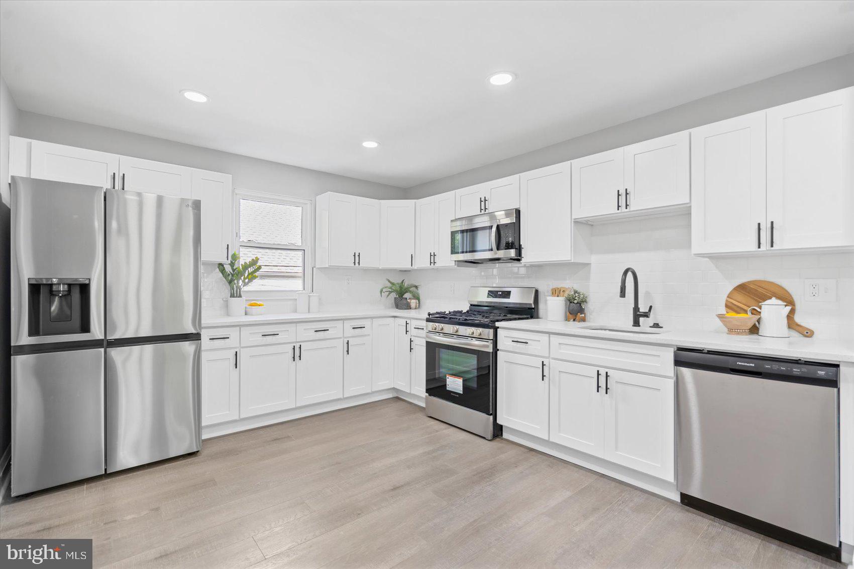 TAYLOR HEIGHTS - Residential