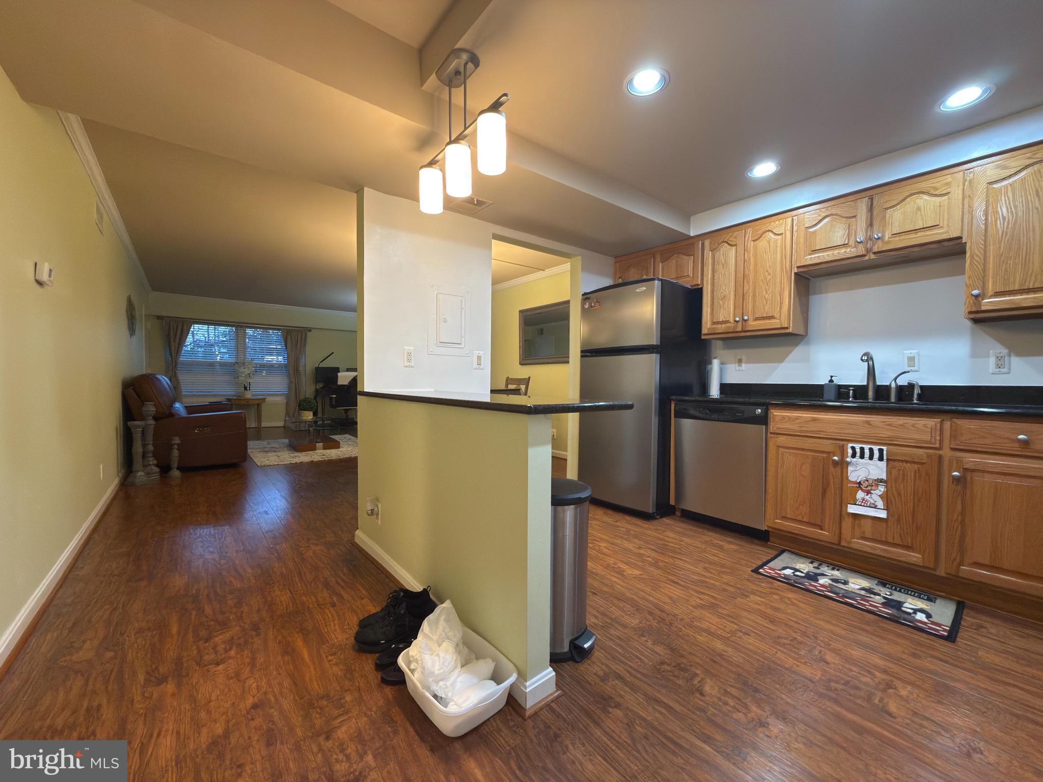 THE COLONIES - Residential