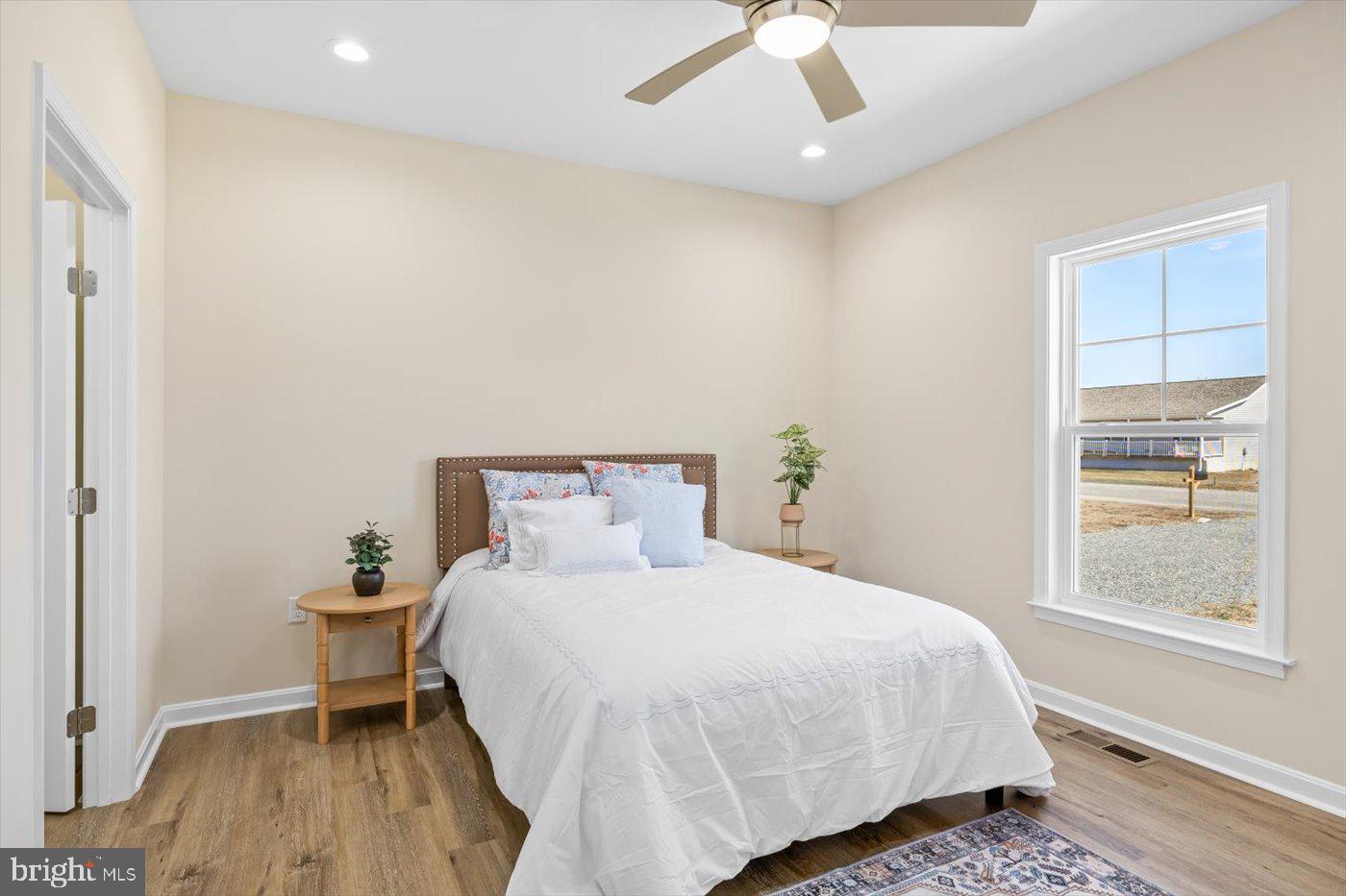 CABIN POINT / GLEBE HARBOR - Residential