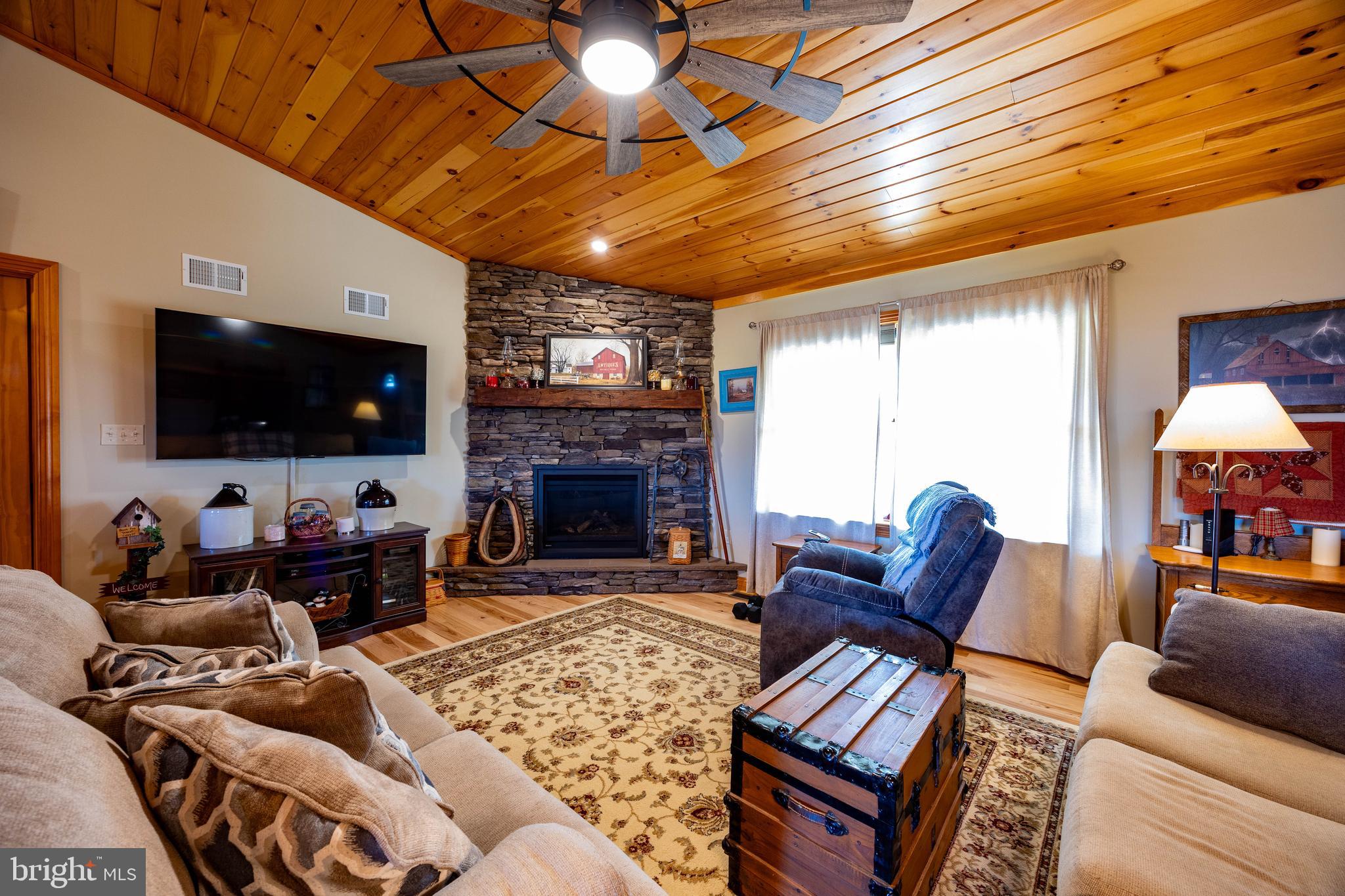 DERBYFIELD - Residential