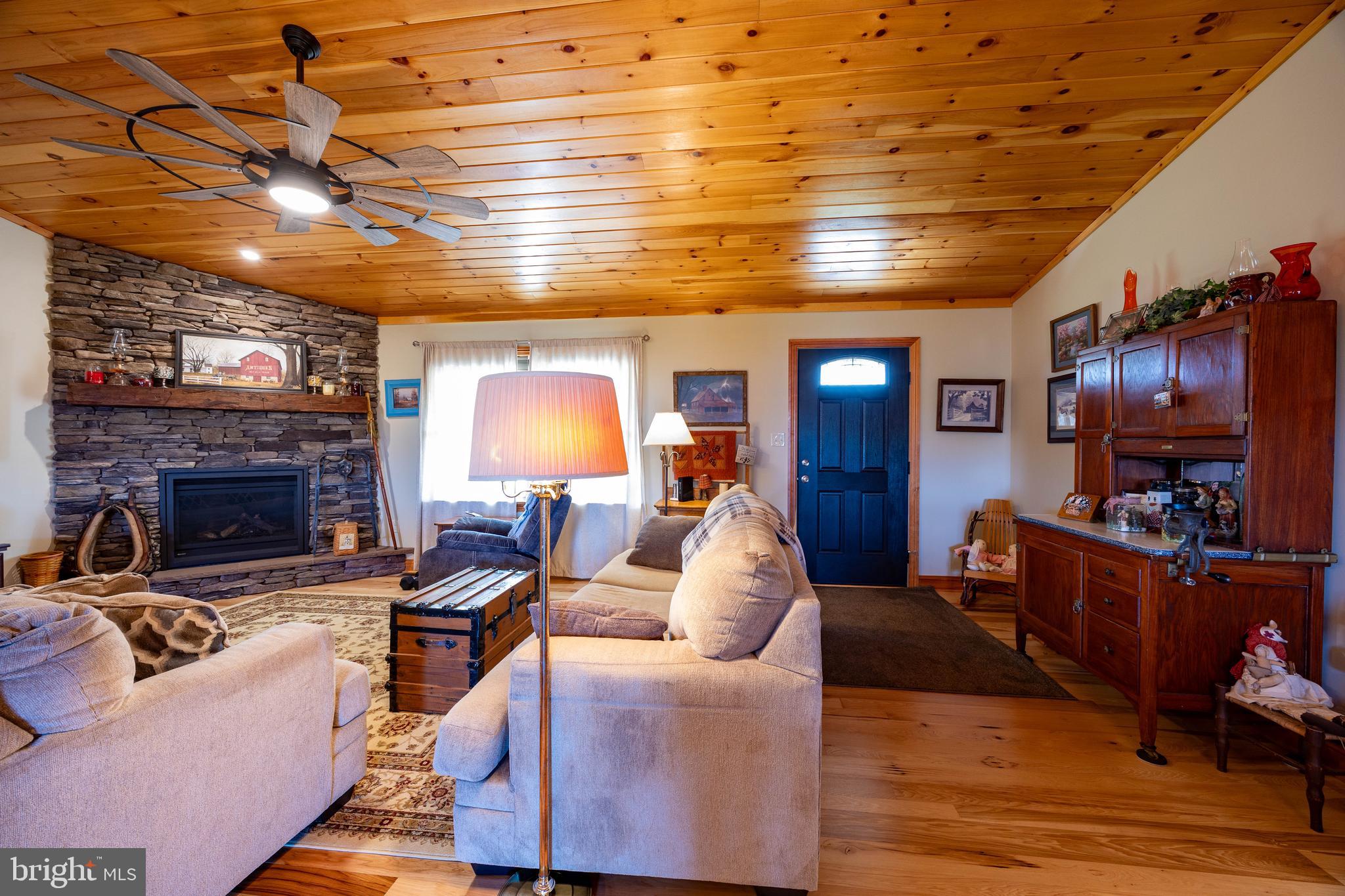 DERBYFIELD - Residential