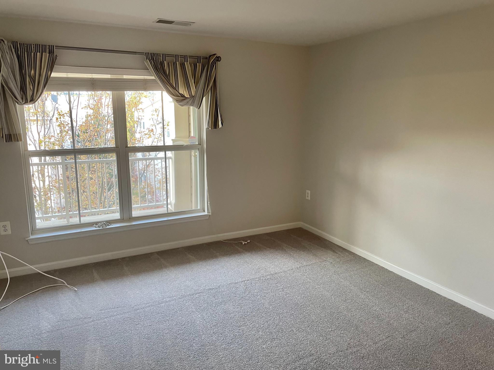 CAMERON STATION - Residential